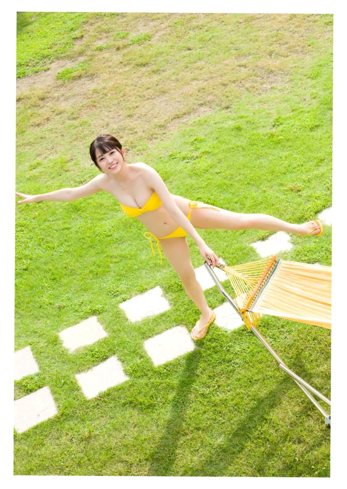 《橋本つむぎ - 大阪最可爱偶像超凯旋撮!阳光沙滩比基尼性感清纯写真》