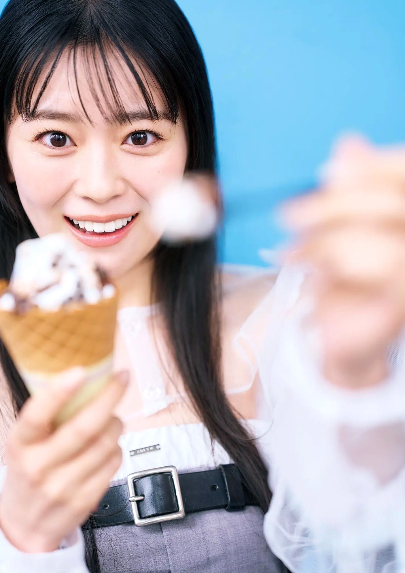 坂井仁香 - ひとかけら 户外泳池比基尼清新写真
