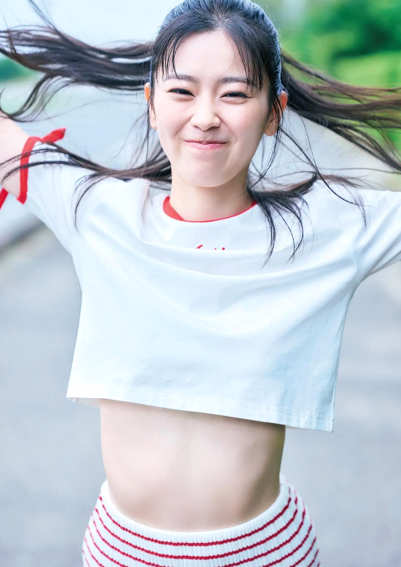 坂井仁香 - ひとかけら 户外泳池比基尼清新写真
