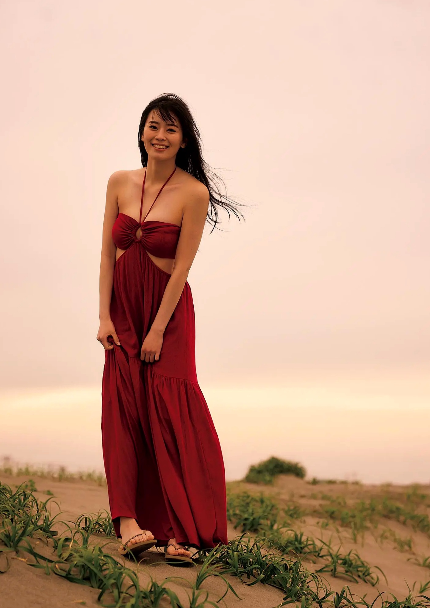 坂井仁香 - ひとかけら 户外泳池比基尼清新写真