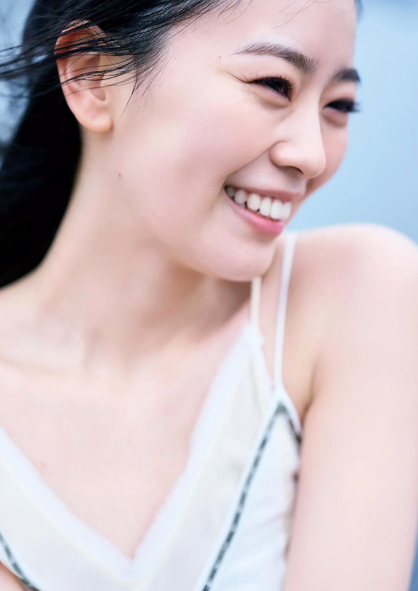 坂井仁香 - ひとかけら 户外泳池比基尼清新写真