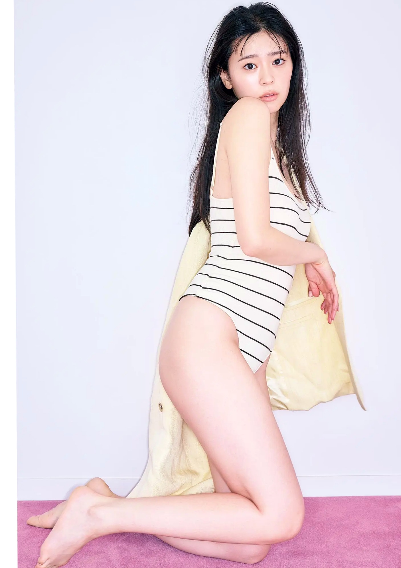 坂井仁香 - ひとかけら 户外泳池比基尼清新写真