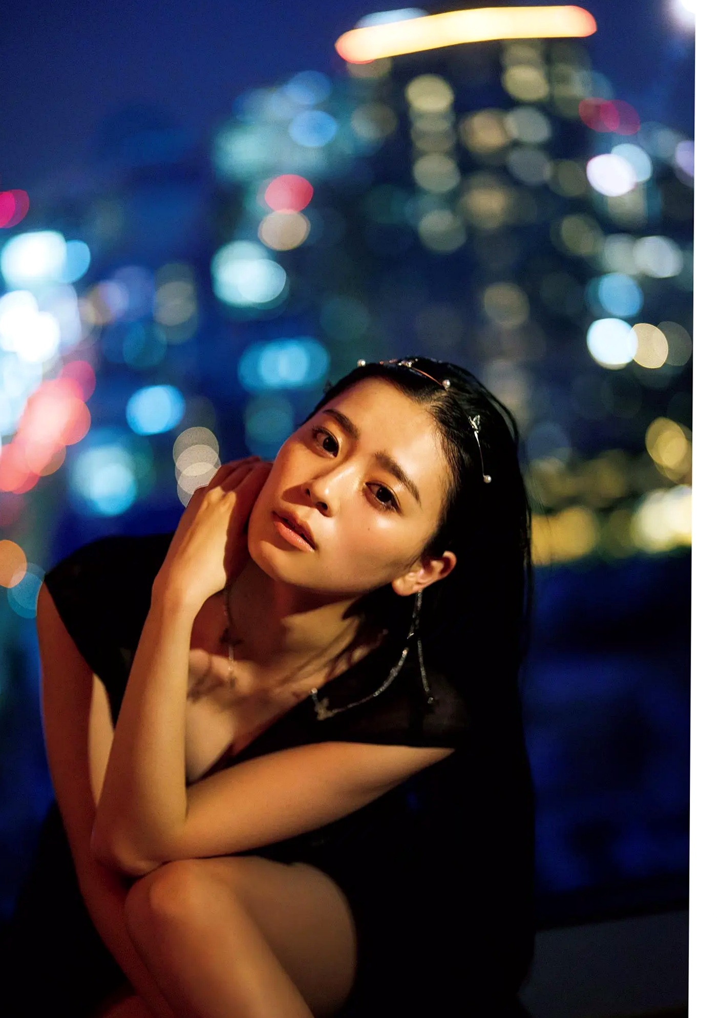 坂井仁香 - ひとかけら 户外泳池比基尼清新写真