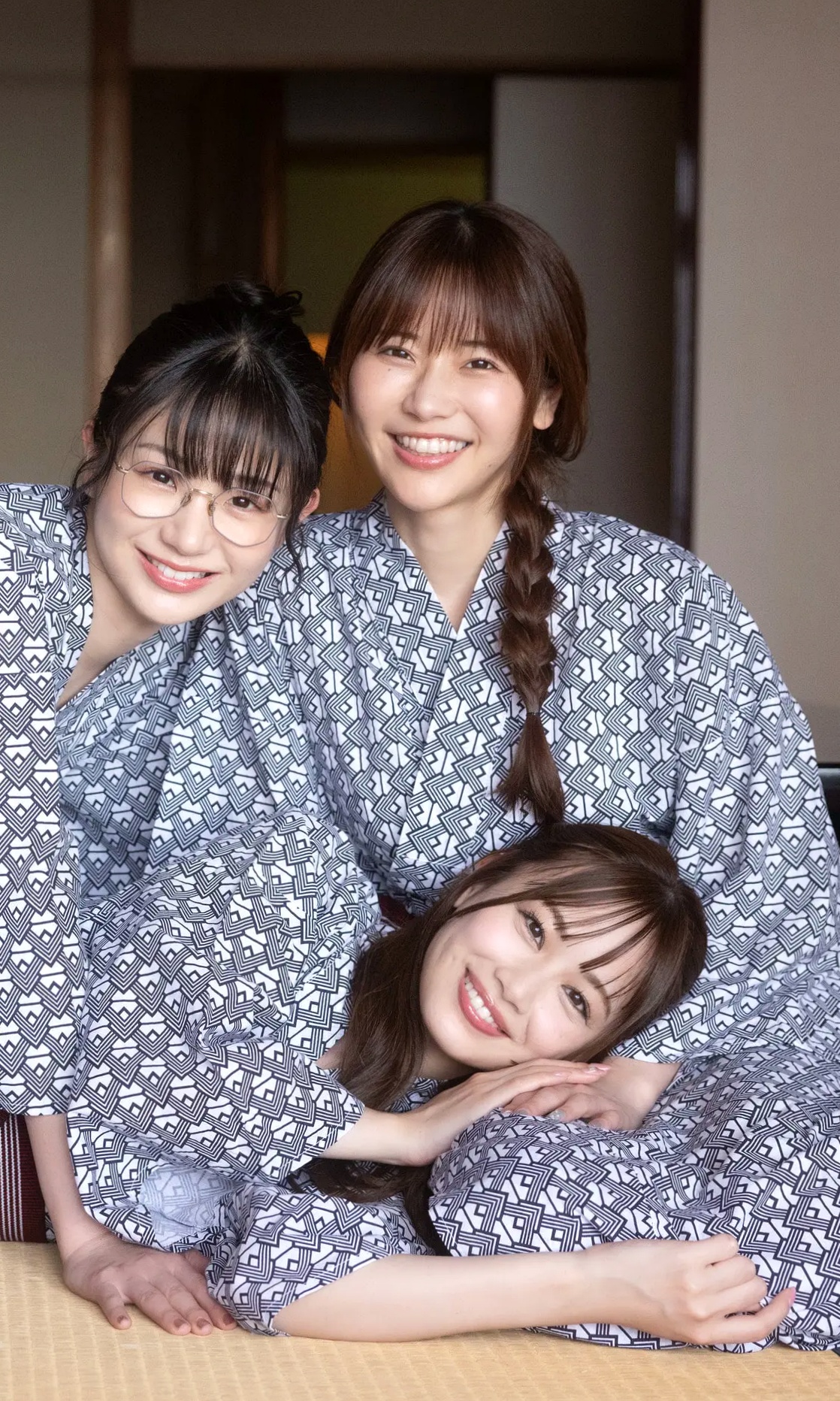 伊藤優衣・水原ゆき・長谷川かすみ - 俺達のあざす。温泉旅馆治愈系私房写真