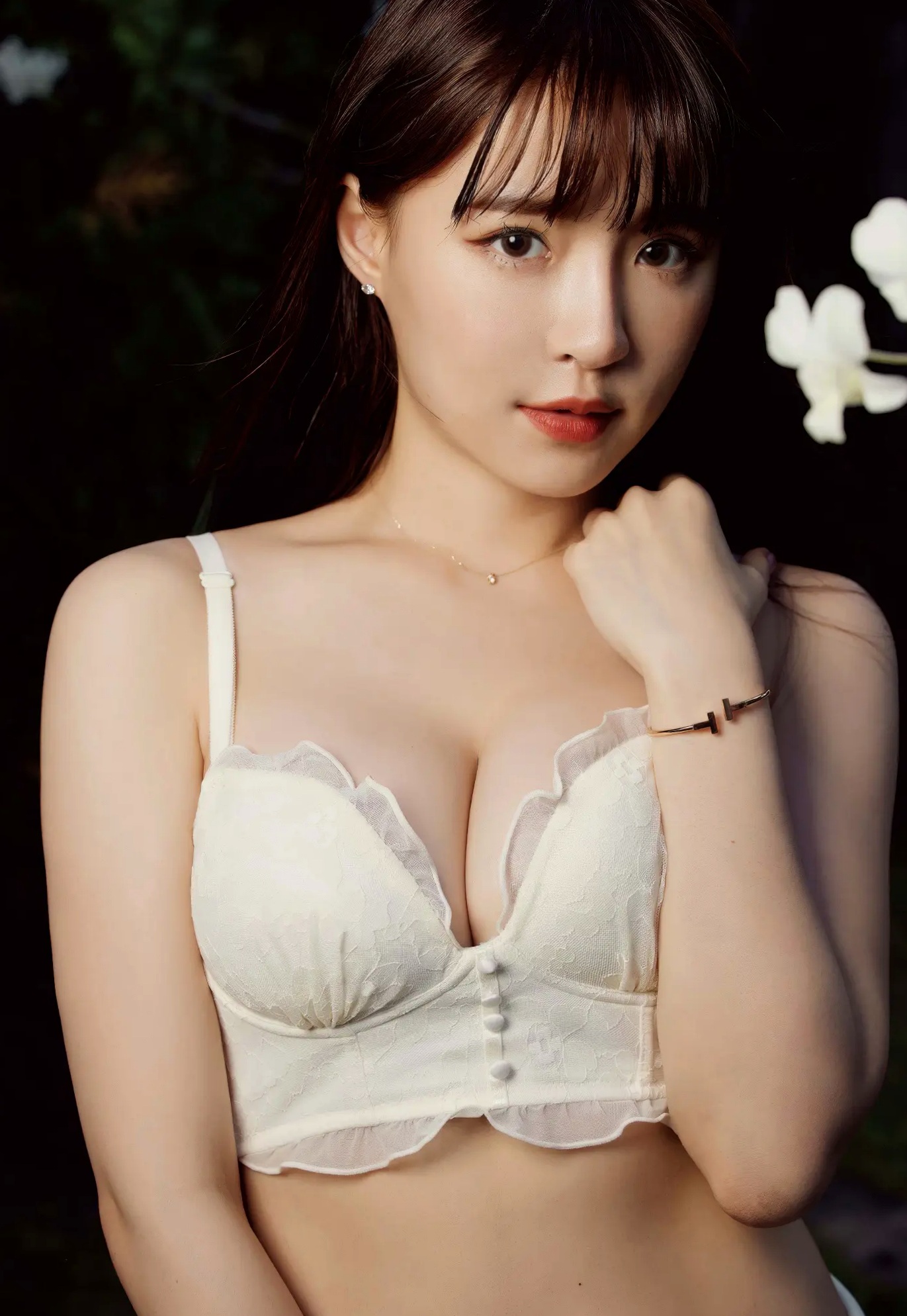 元元 - 吳婕安寫真書數位版 台湾女神性感比基尼私房内衣写真