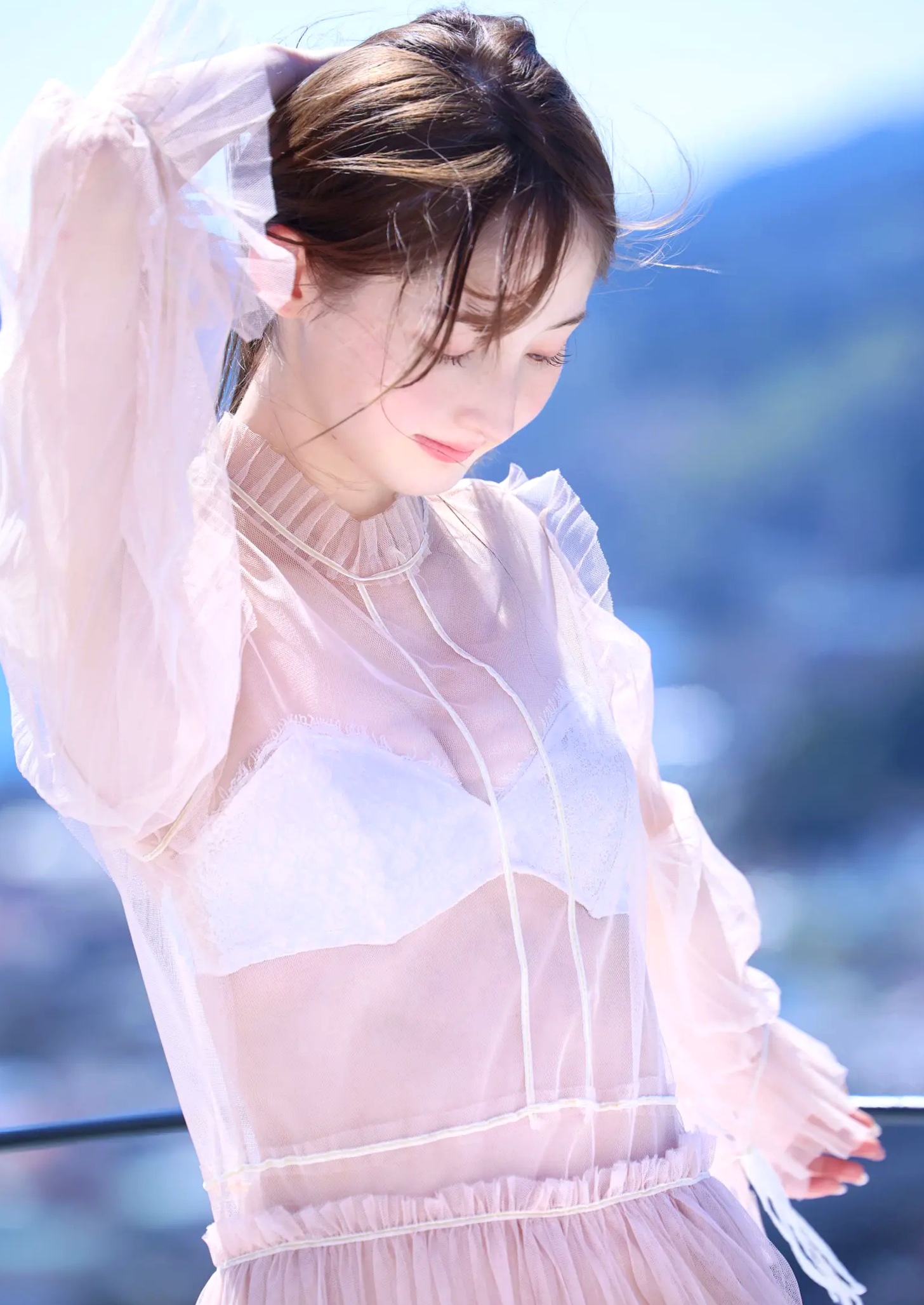 菜那セシル《淡く、ほのかに。》日本美少女户外薄纱与浴室比基尼写真