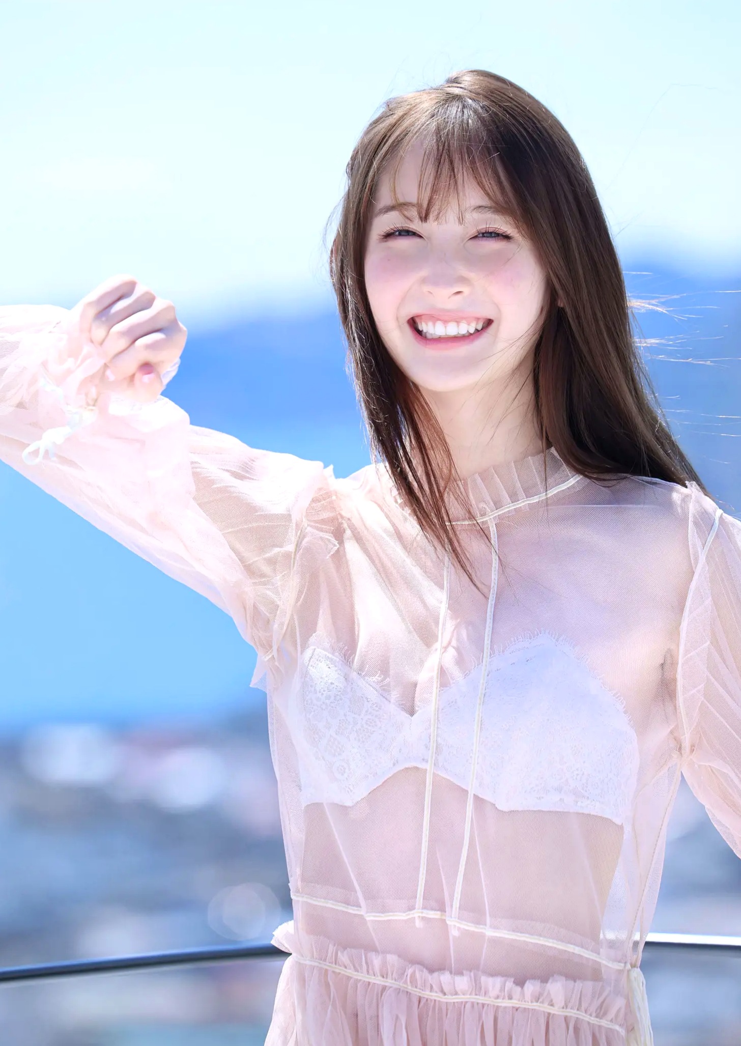 菜那セシル《淡く、ほのかに。》日本美少女户外薄纱与浴室比基尼写真