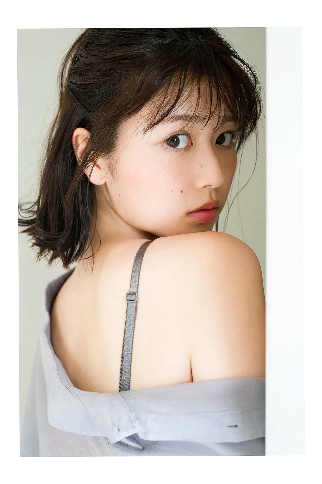 冴木柚葉《Lumiere》日系清纯性感写真 优雅白嫩养眼美图