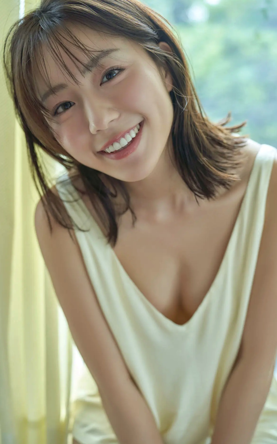 井手美希 - Kiss You 日本清纯美少女性感比基尼泳池写真