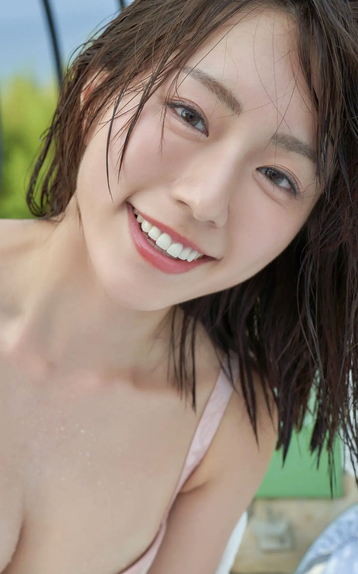 井手美希 - Kiss You 日本清纯美少女性感比基尼泳池写真