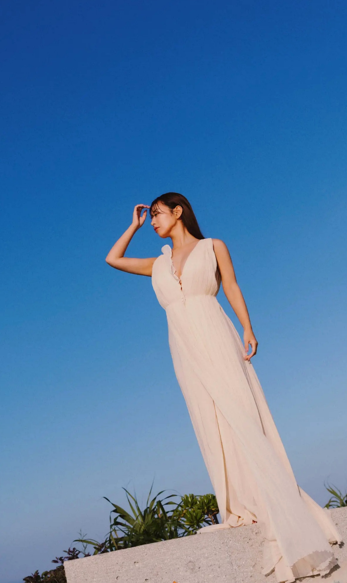 井口裕香 - MORE MORE MORE -Another Side- 海边比基尼与泳池湿身性感写真