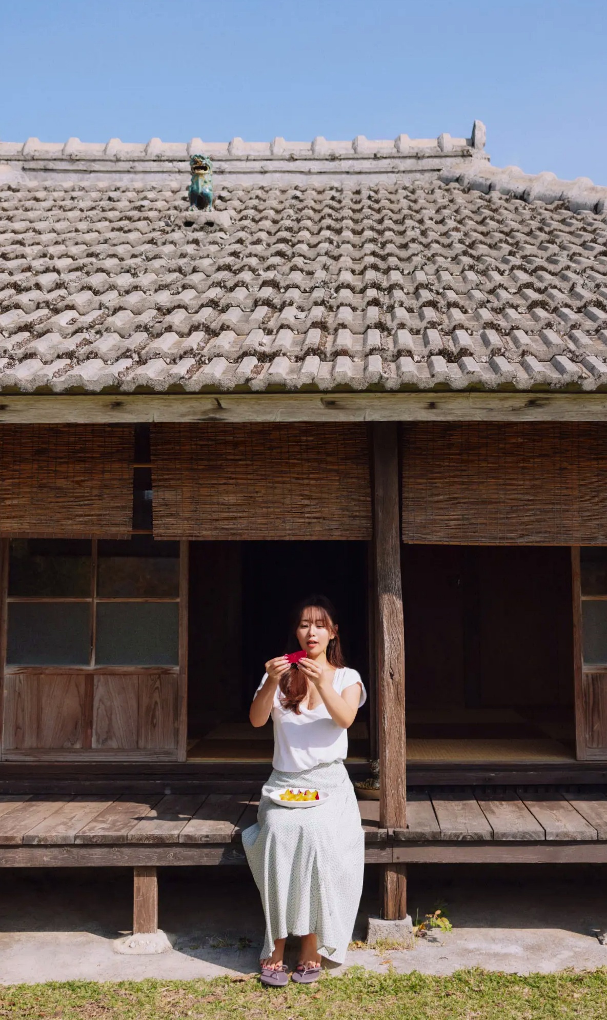 井口裕香 - MORE MORE MORE -Another Side- 海边比基尼与泳池湿身性感写真