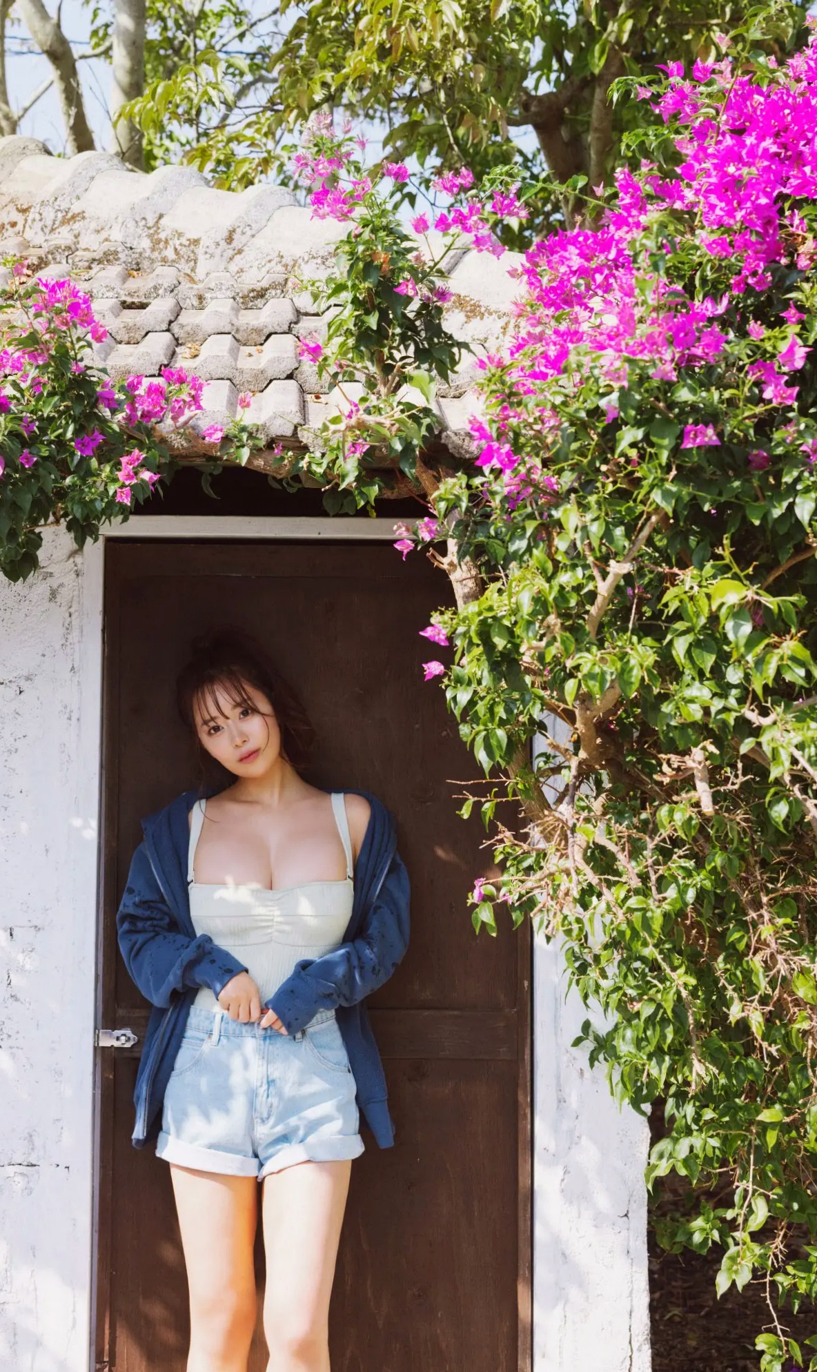 井口裕香 - MORE MORE MORE -Another Side- 海边比基尼与泳池湿身性感写真