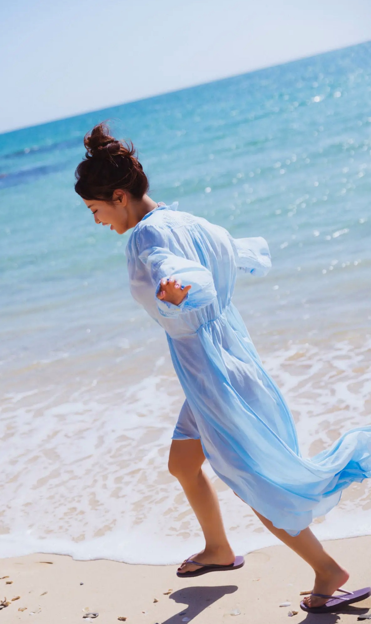 井口裕香 - MORE MORE MORE -Another Side- 海边比基尼与泳池湿身性感写真