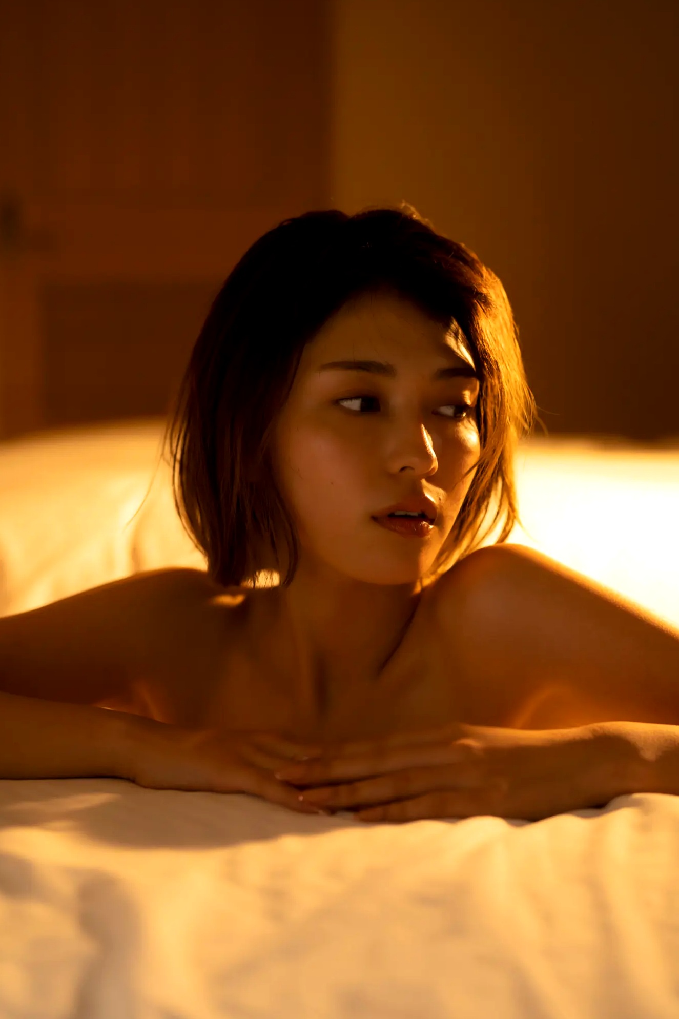 櫻井音乃 - 阳光彩虹比基尼与黑色高叉泳装性感写真 极品美胸诱惑