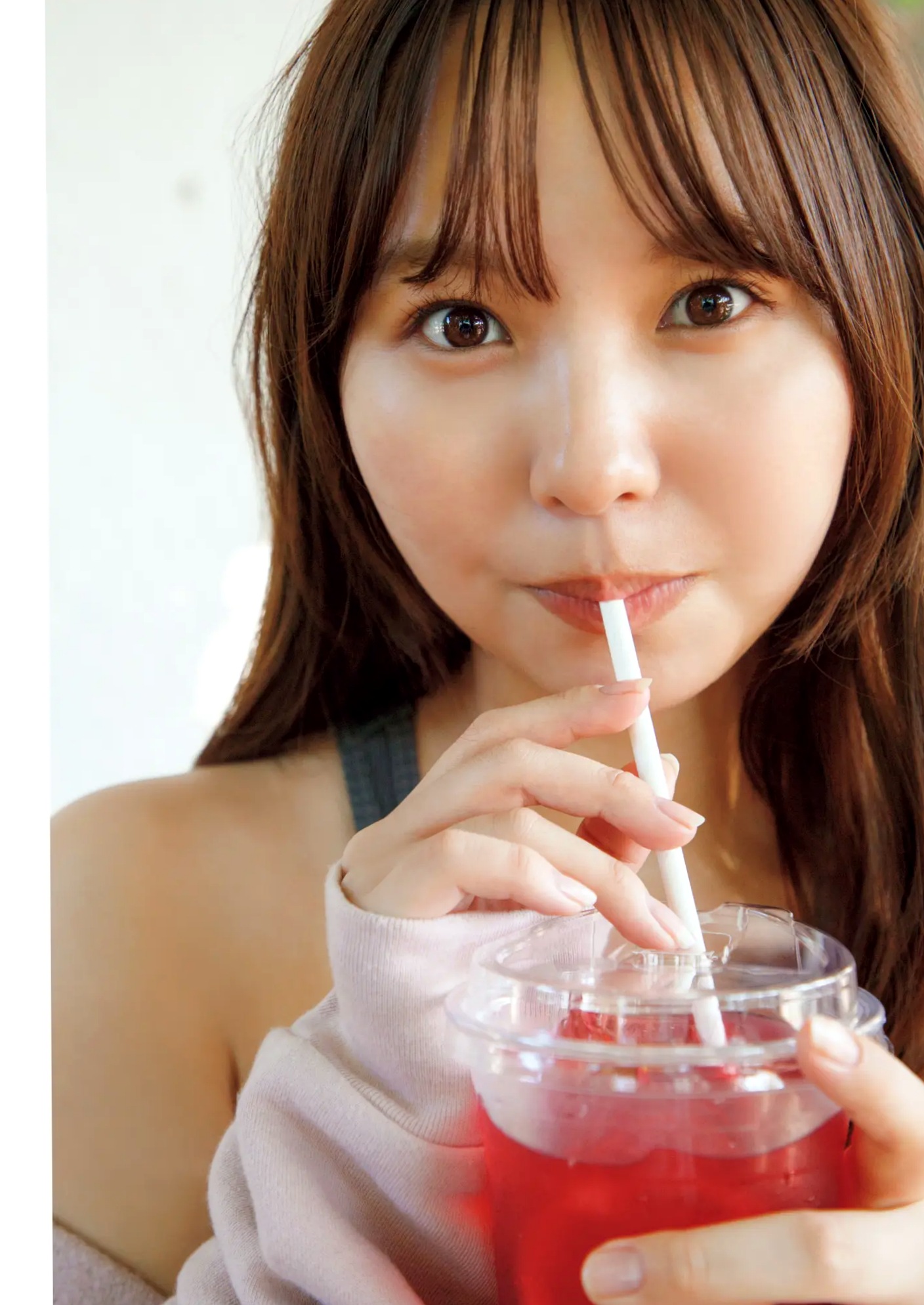 《本郷柚巴 - いつのまに、》日本性感写真 湿身诱惑与户外丰满美姿