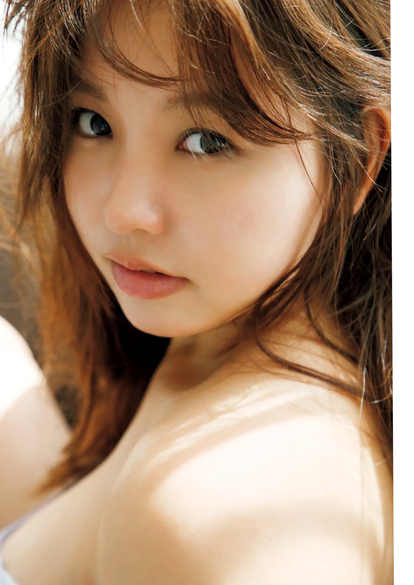 《本郷柚巴 - いつのまに、》日本性感写真 湿身诱惑与户外丰满美姿