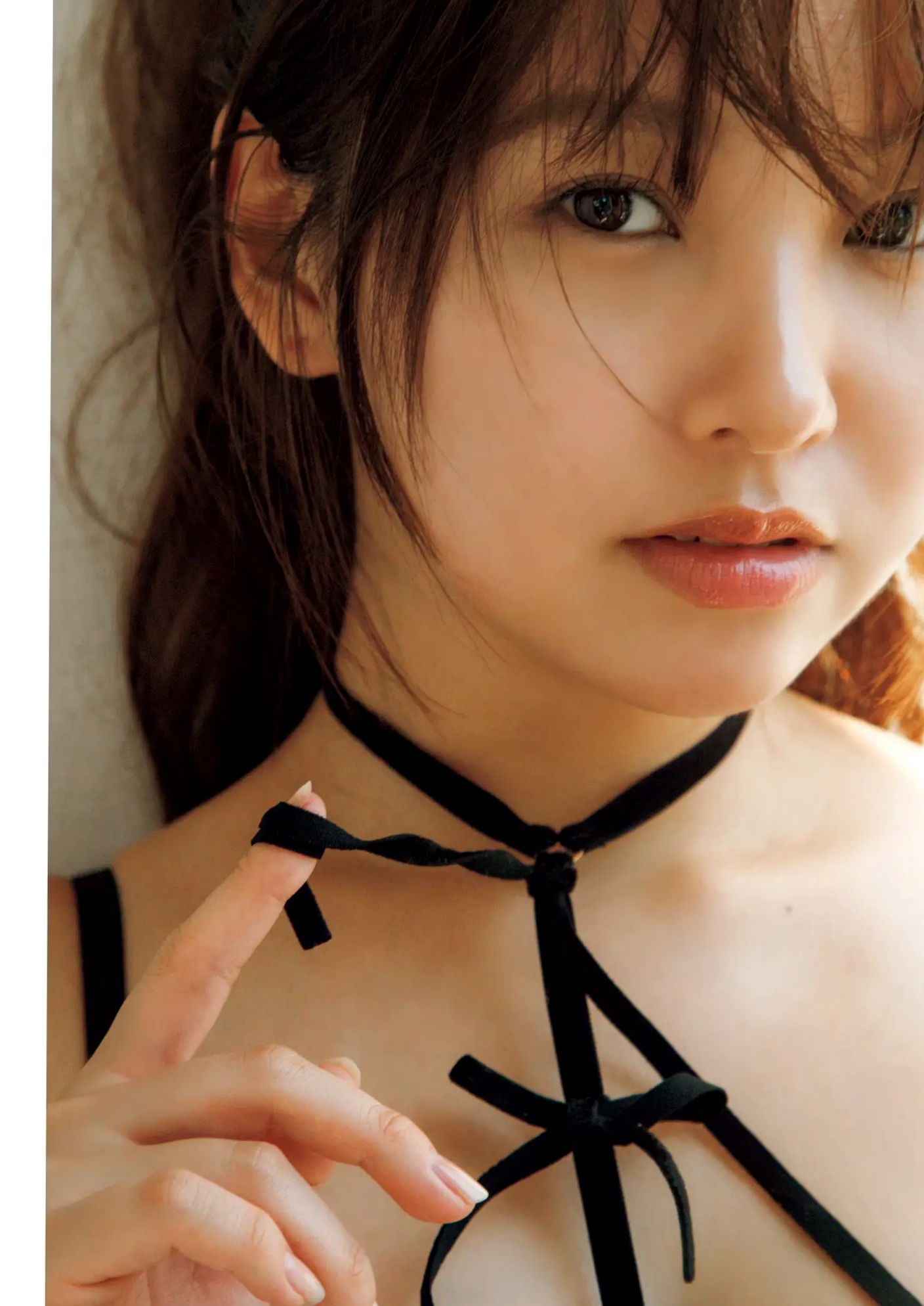《本郷柚巴 - いつのまに、》日本性感写真 湿身诱惑与户外丰满美姿