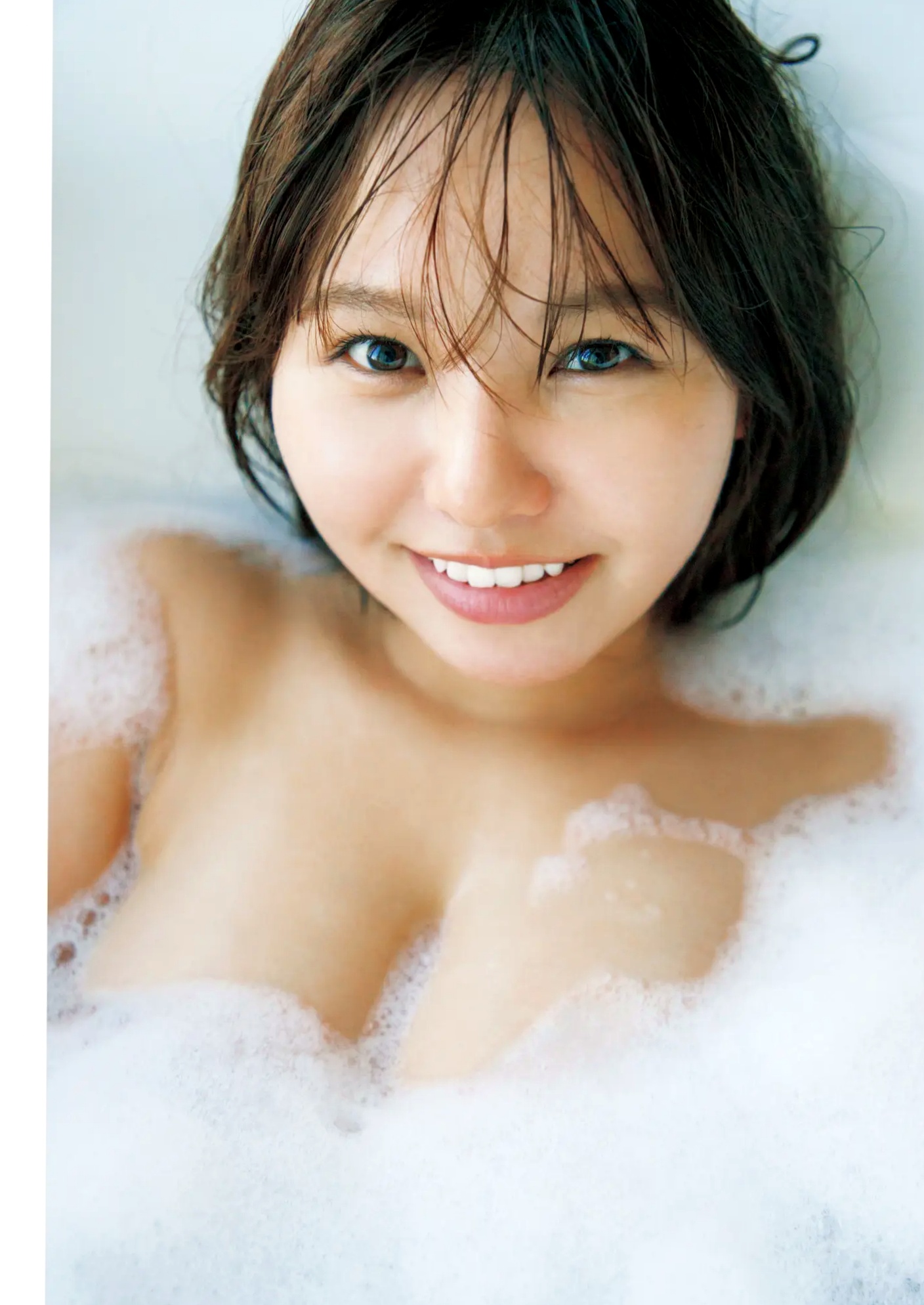 《本郷柚巴 - いつのまに、》日本性感写真 湿身诱惑与户外丰满美姿