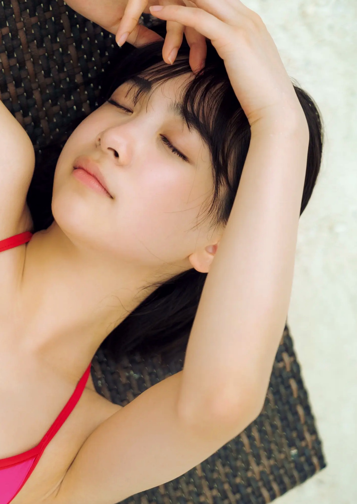 今森茉耶 - Love Begins 恋がはじまる 海边沙滩比基尼与清纯私房写真