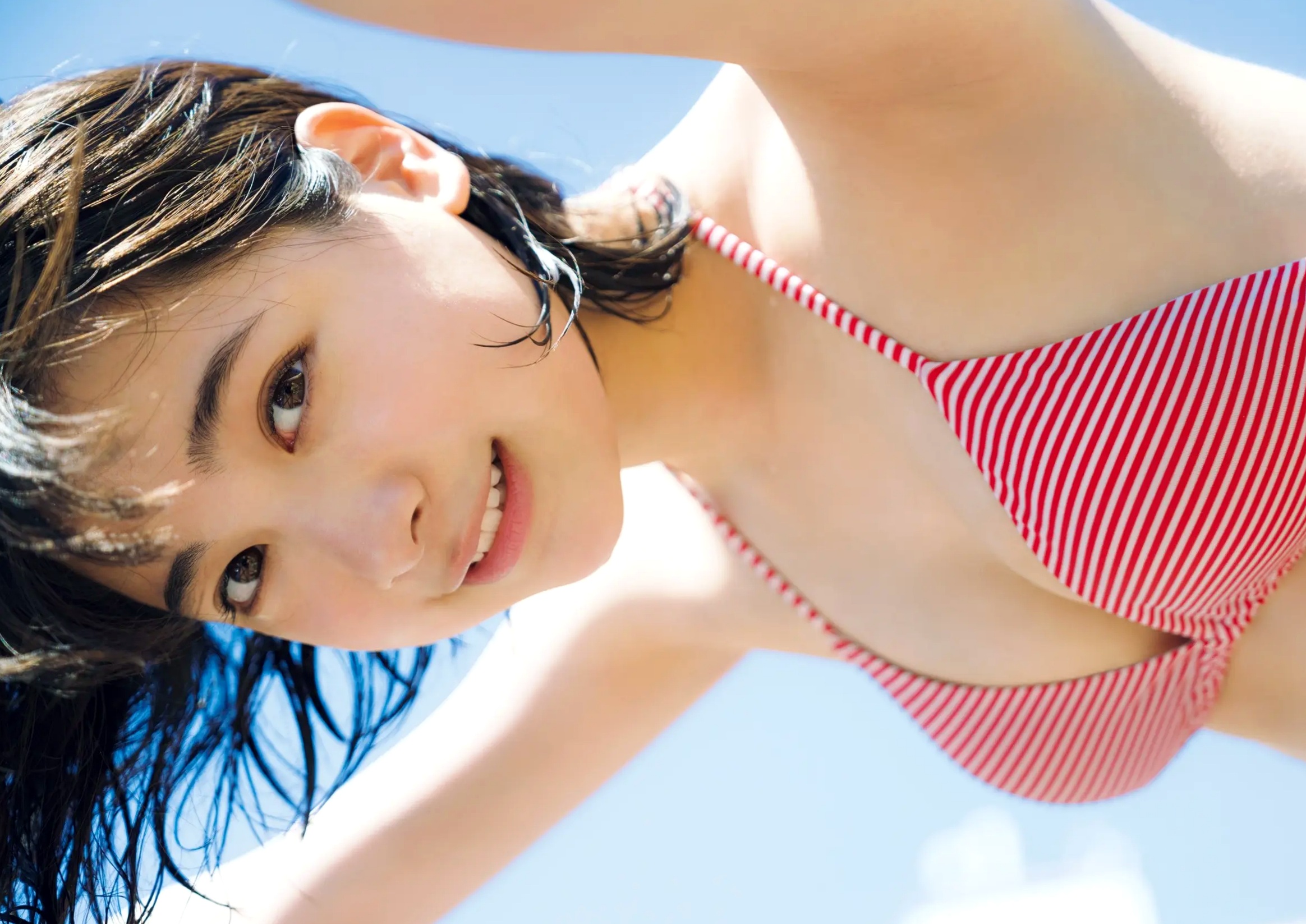 今森茉耶 - Love Begins 恋がはじまる 海边沙滩比基尼与清纯私房写真