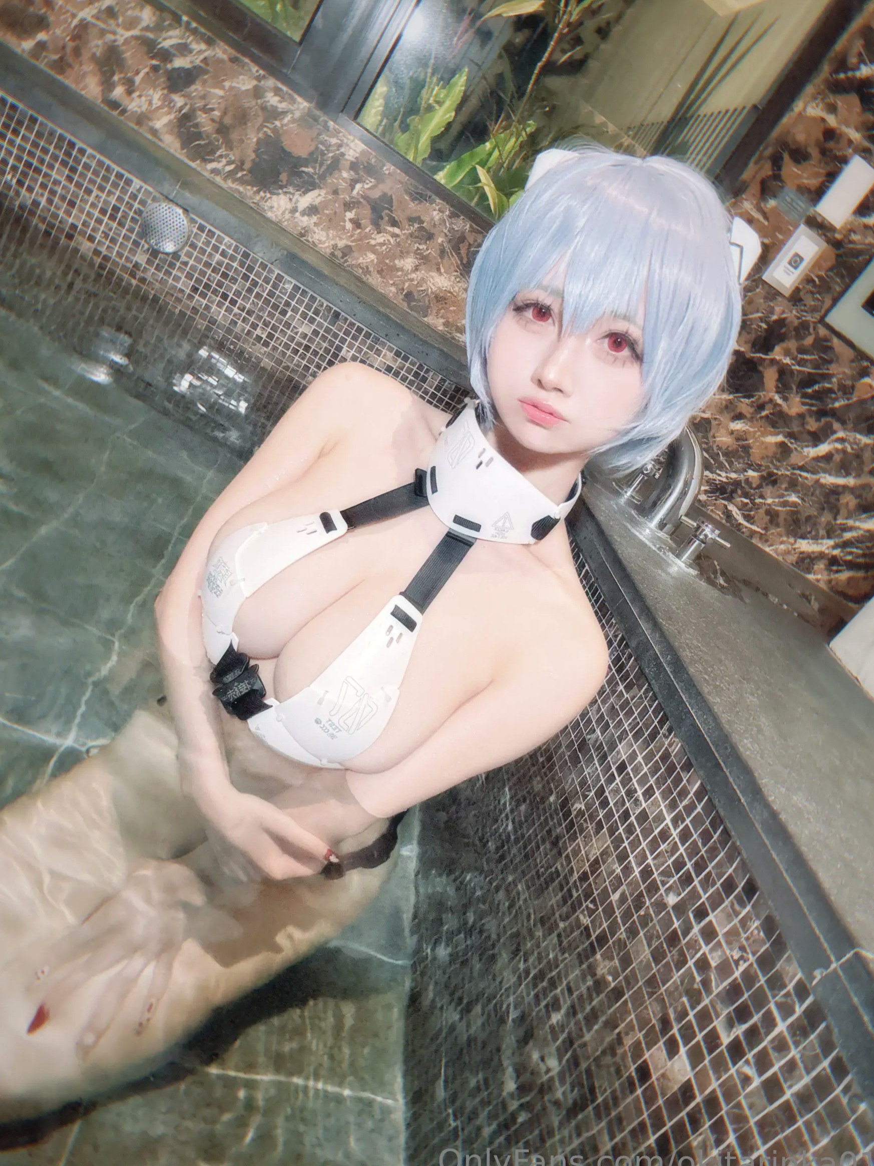 沖田凜花Rinka - Ayanami Rei 绫波丽COS 浴室湿身大尺度性感比基尼写真