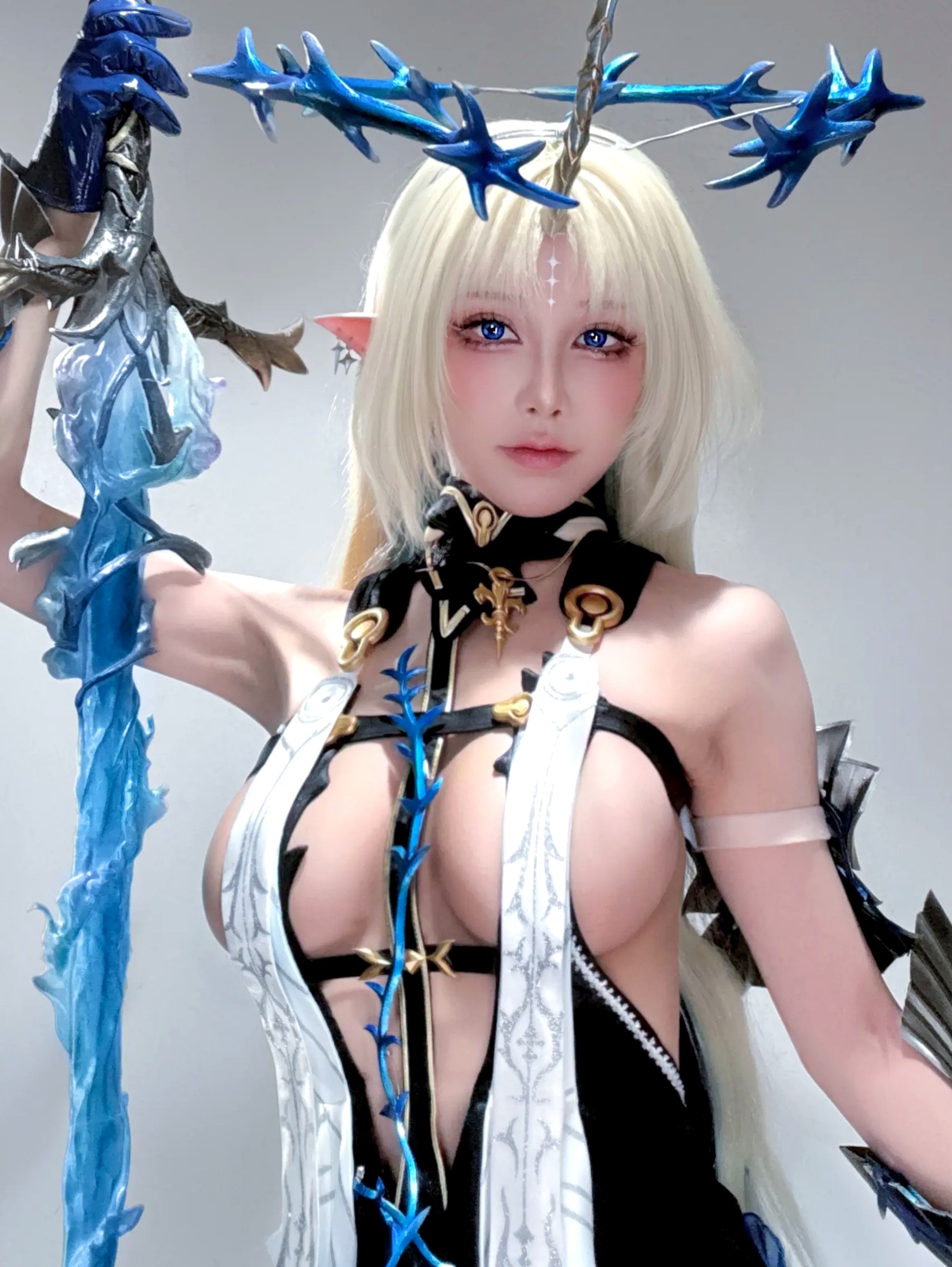 水淼aqua - 芙露德莉斯 Fleurdelys 二次元奇幻角色扮演性感冷艳自拍