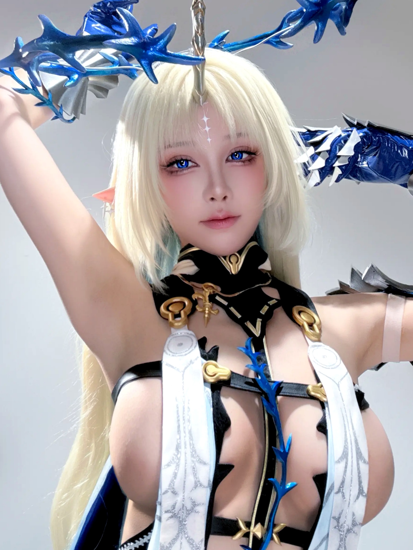 水淼aqua - 芙露德莉斯 Fleurdelys 二次元奇幻角色扮演性感冷艳自拍