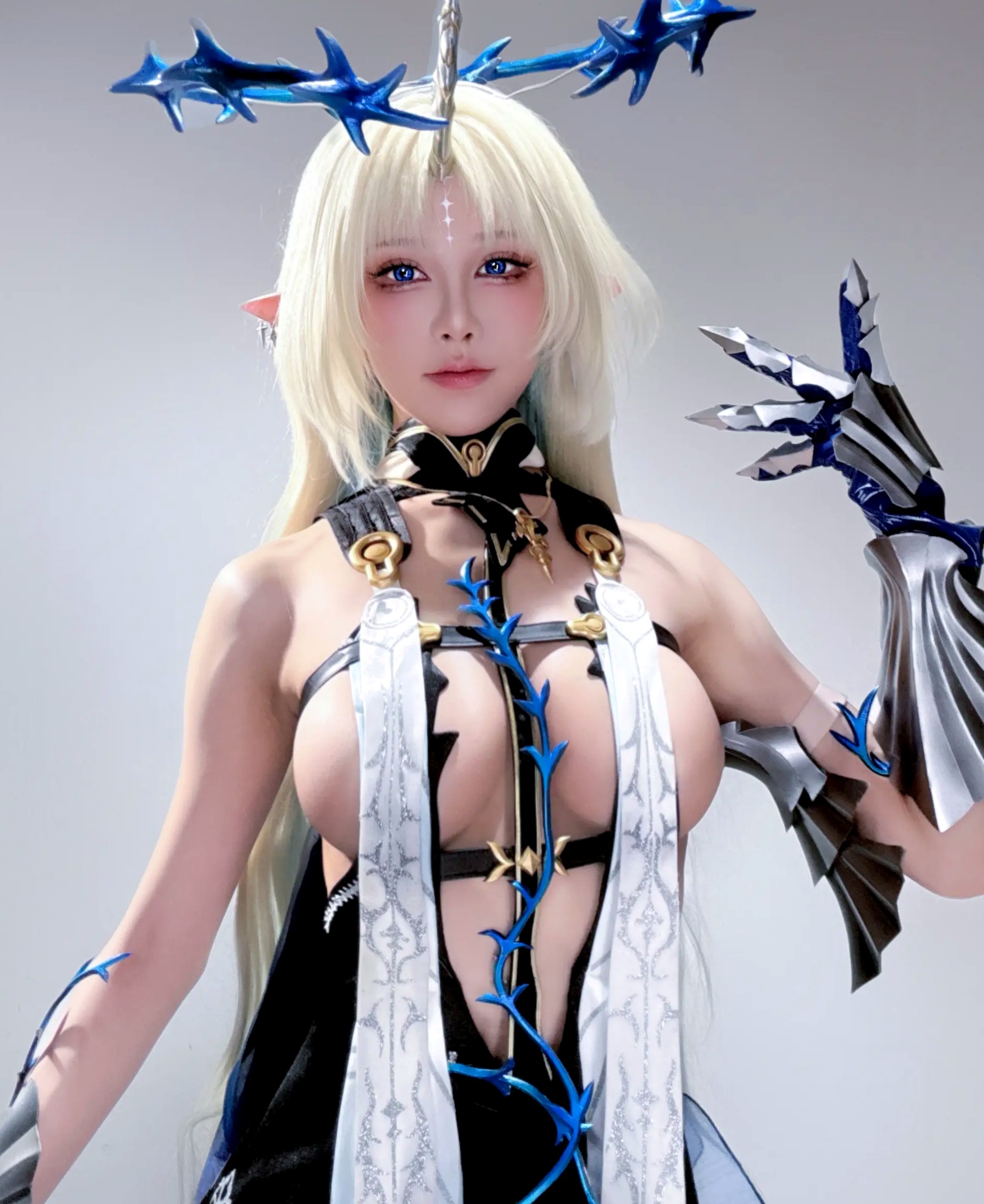 水淼aqua - 芙露德莉斯 Fleurdelys 二次元奇幻角色扮演性感冷艳自拍