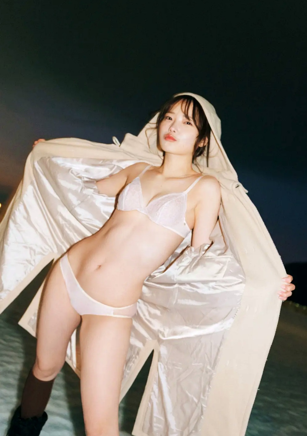 新谷姫加 - ひめかわいい。 日本性感家居私房照 丁字裤美臀诱惑写真