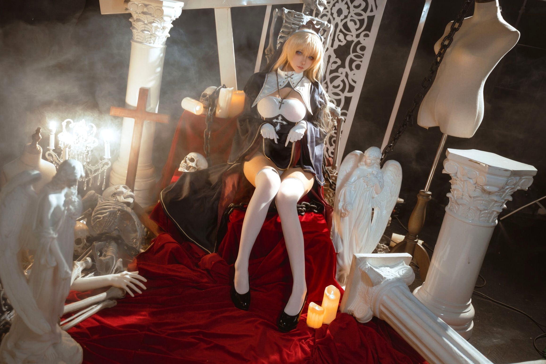 Seya-狮砸 - 性感哥特修女角色扮演暗黑风美腿诱惑写真