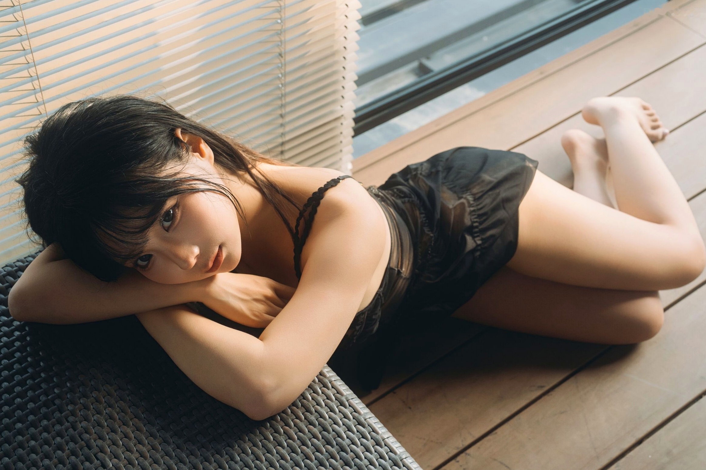 蠢沫沫-夏想-上 日系和服海边校服水疗比基尼性感写真