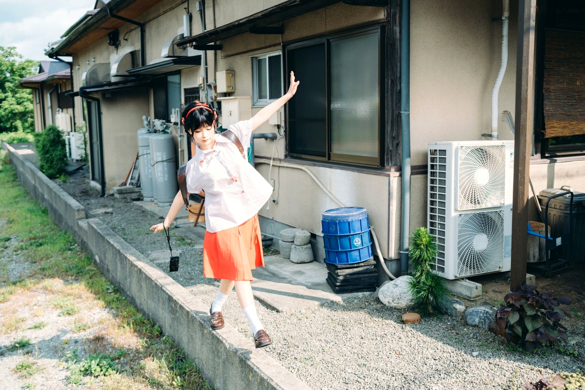 蠢沫沫-夏想-上 日系和服海边校服水疗比基尼性感写真