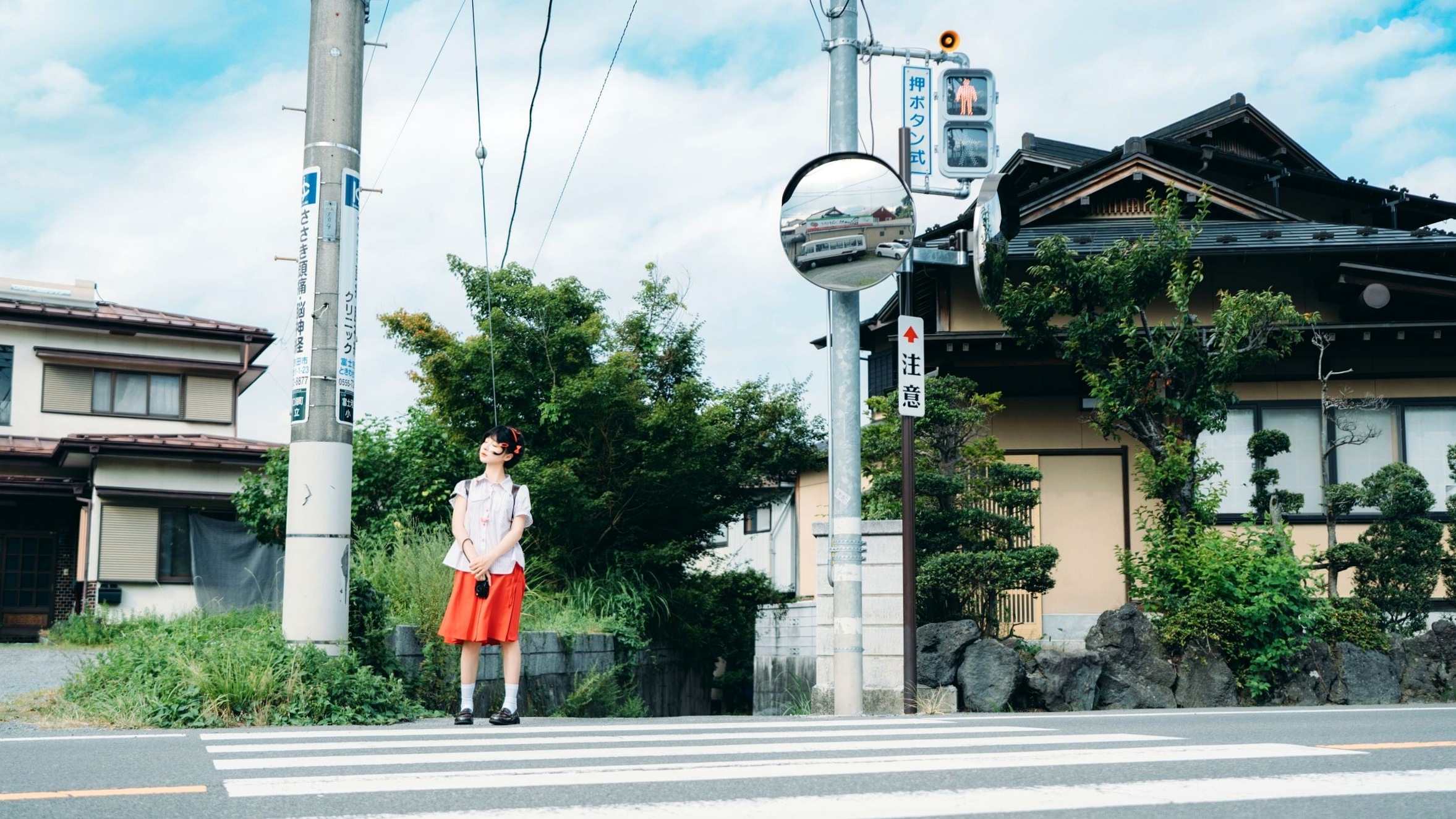 蠢沫沫-夏想-上 日系和服海边校服水疗比基尼性感写真