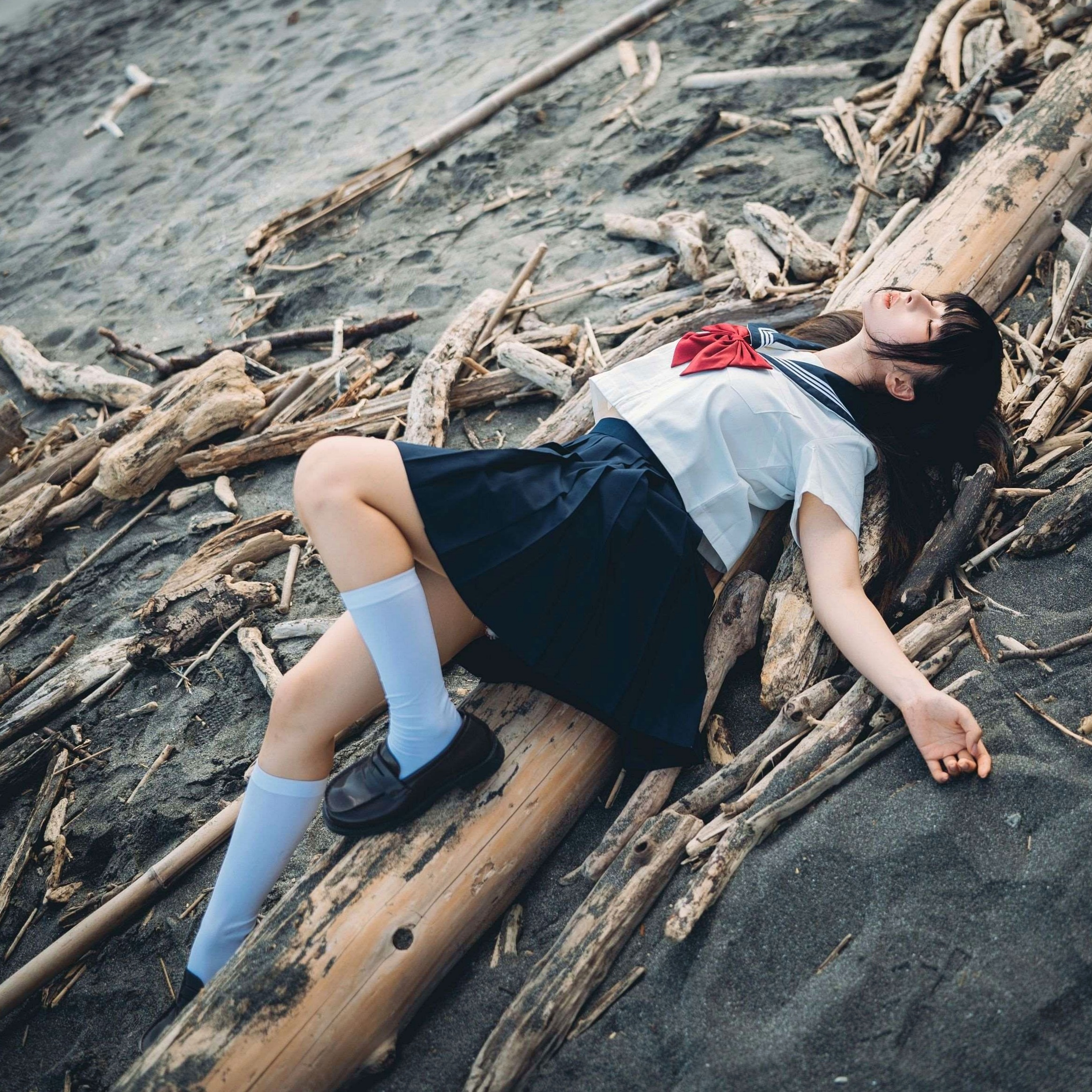 蠢沫沫-夏想-上 日系和服海边校服水疗比基尼性感写真