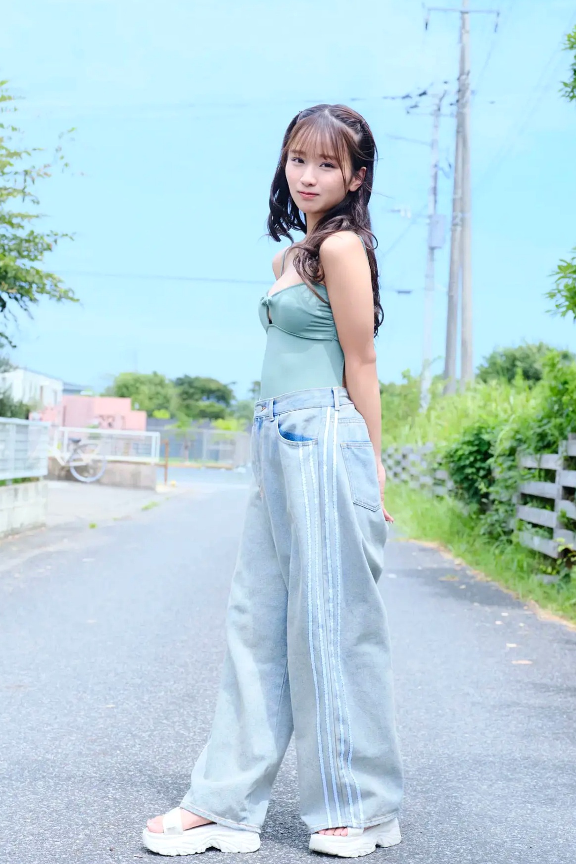《森脇梨々夏 - ピュアと小悪魔、どっちが好き? vol.1》日本清纯甜美居家与海边比基尼写真