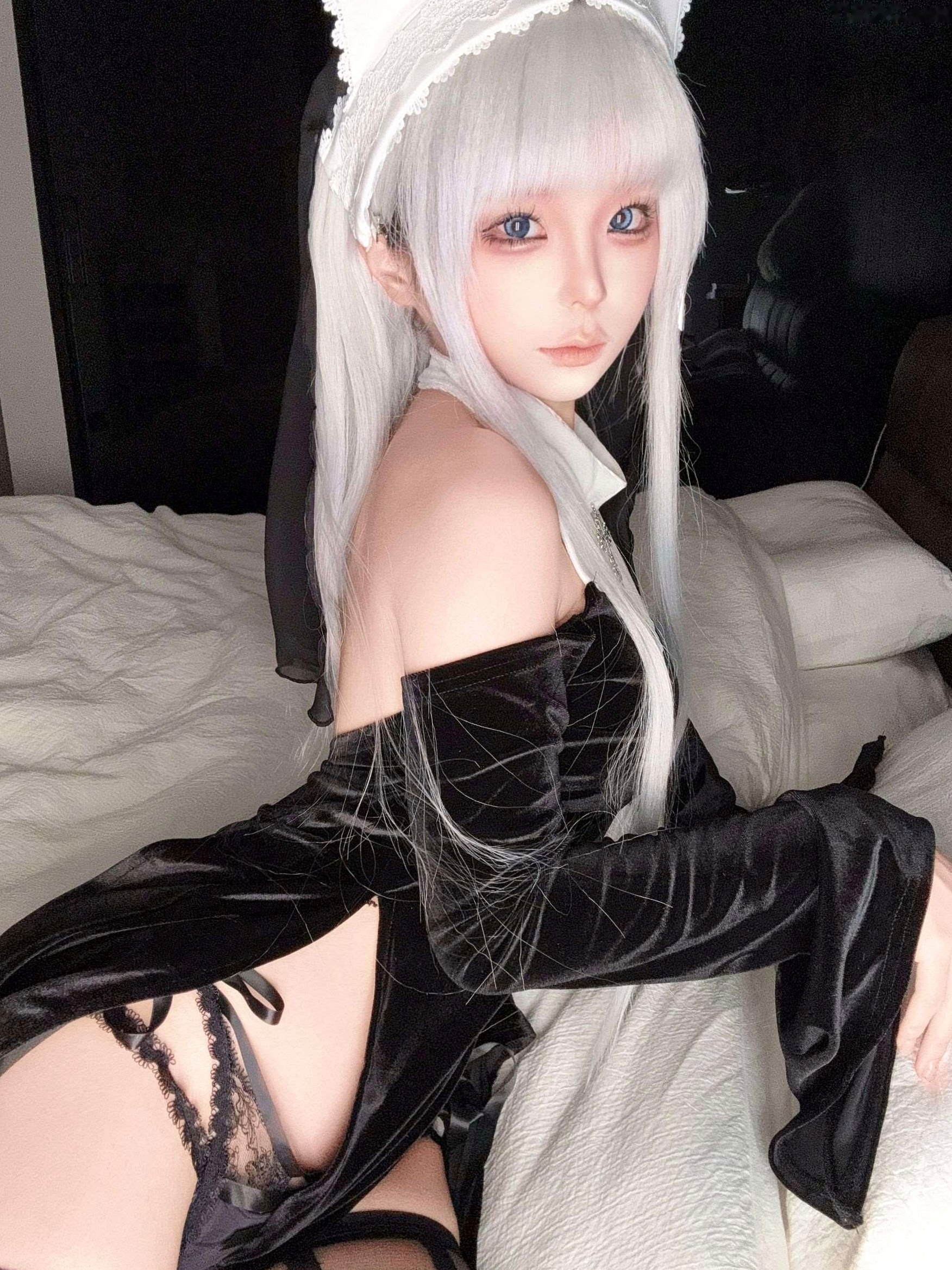 《蠢沫沫-自拍3月》甜美泳装与黑色内衣性感私房照