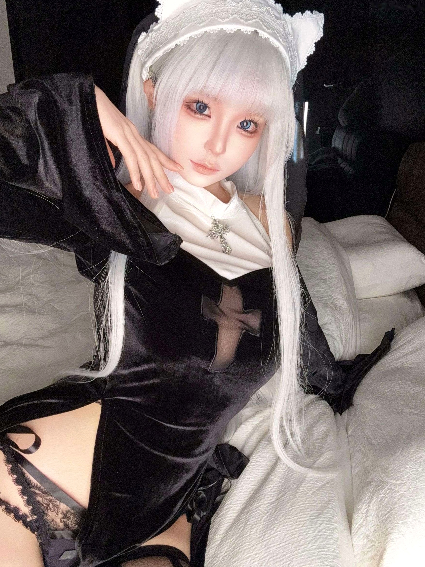 《蠢沫沫-自拍3月》甜美泳装与黑色内衣性感私房照