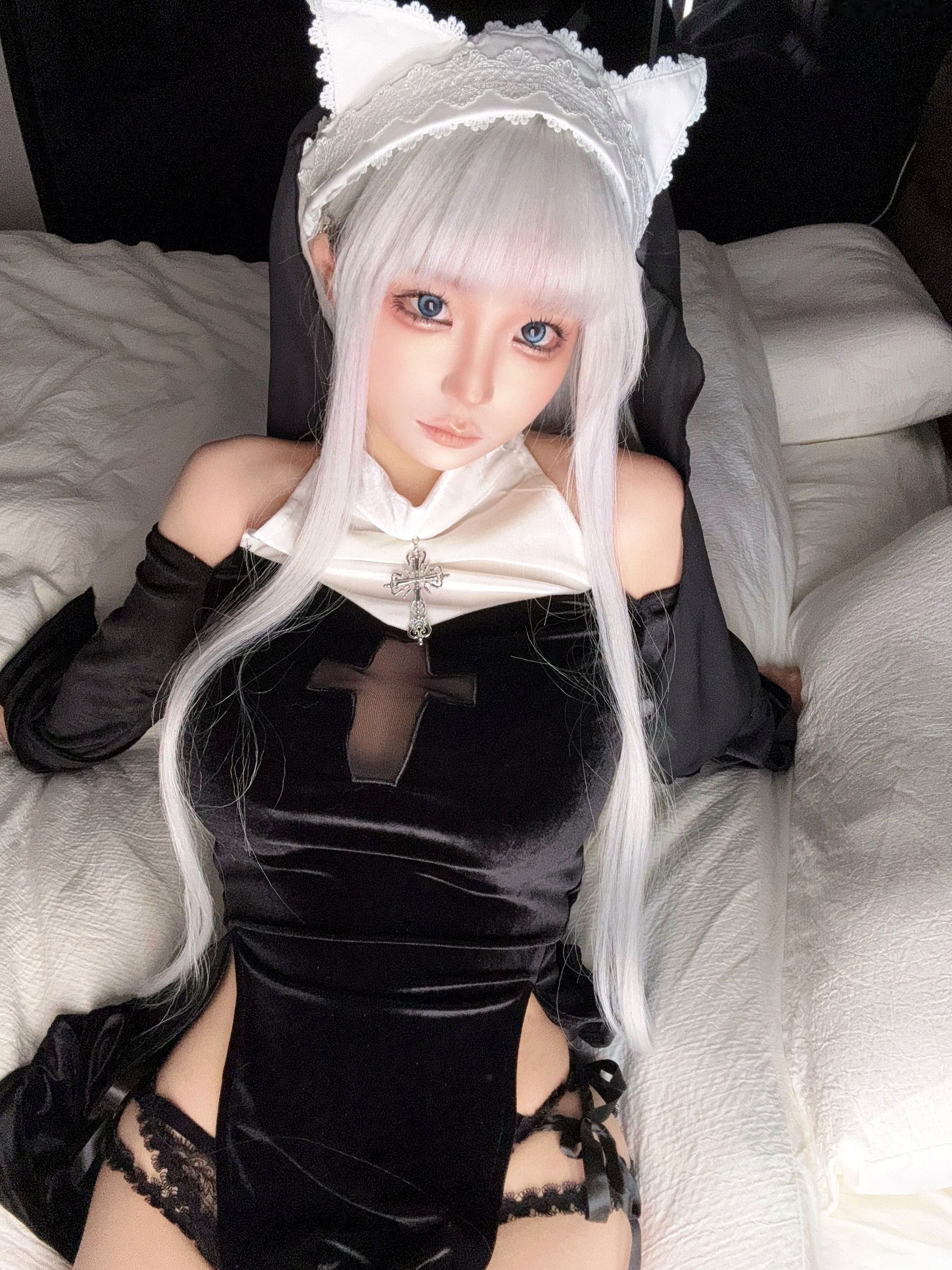 《蠢沫沫-自拍3月》甜美泳装与黑色内衣性感私房照