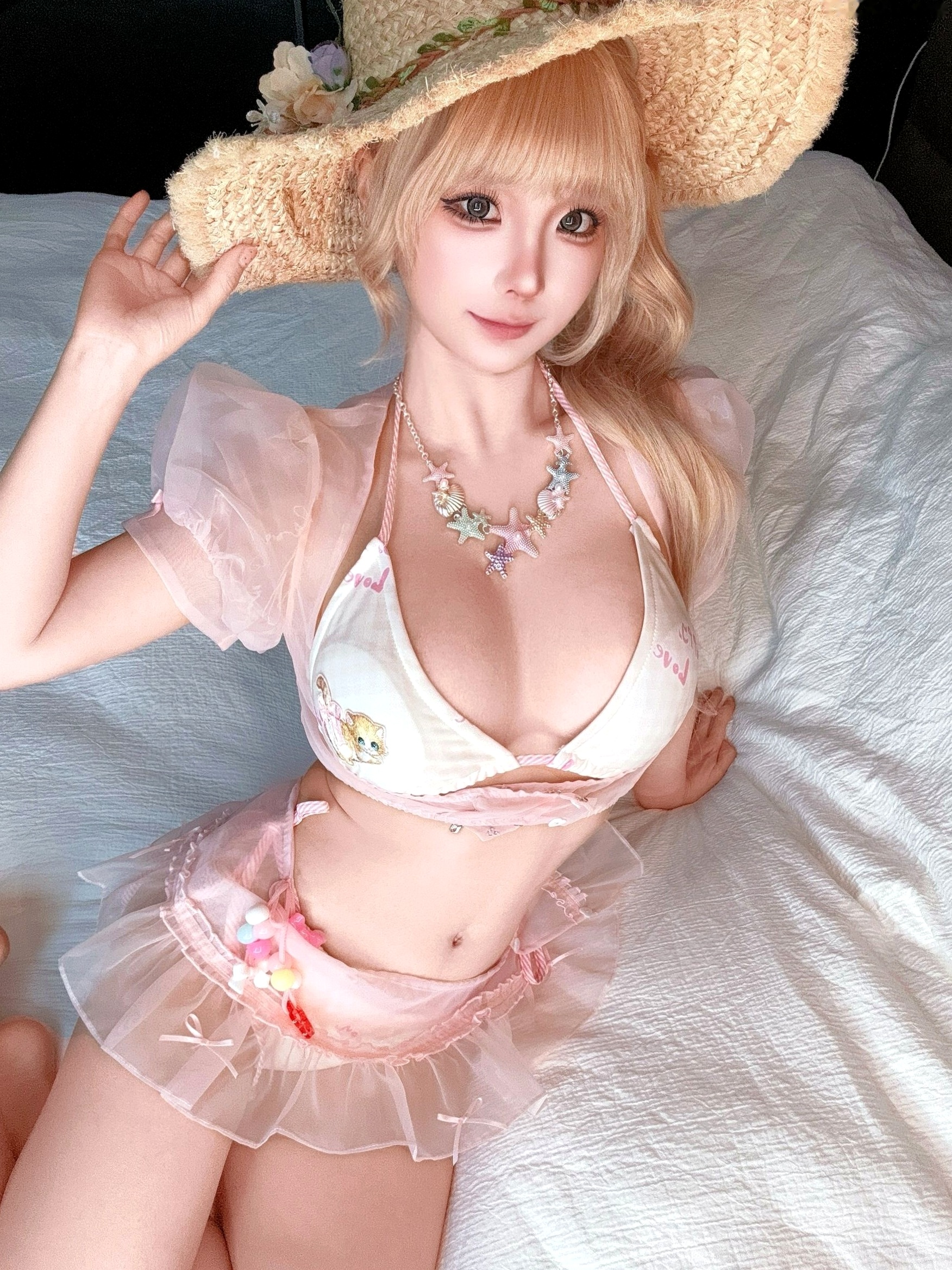 《蠢沫沫-自拍3月》甜美泳装与黑色内衣性感私房照