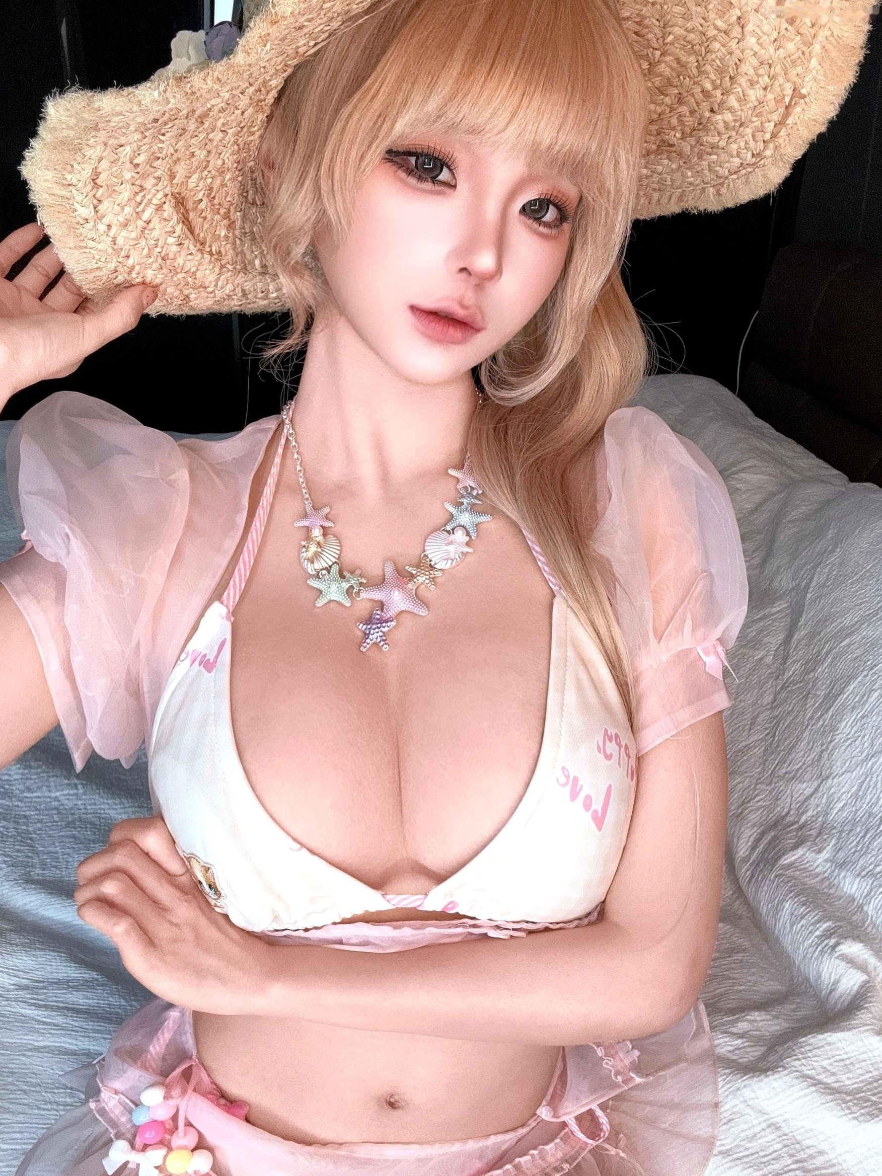 《蠢沫沫-自拍3月》甜美泳装与黑色内衣性感私房照