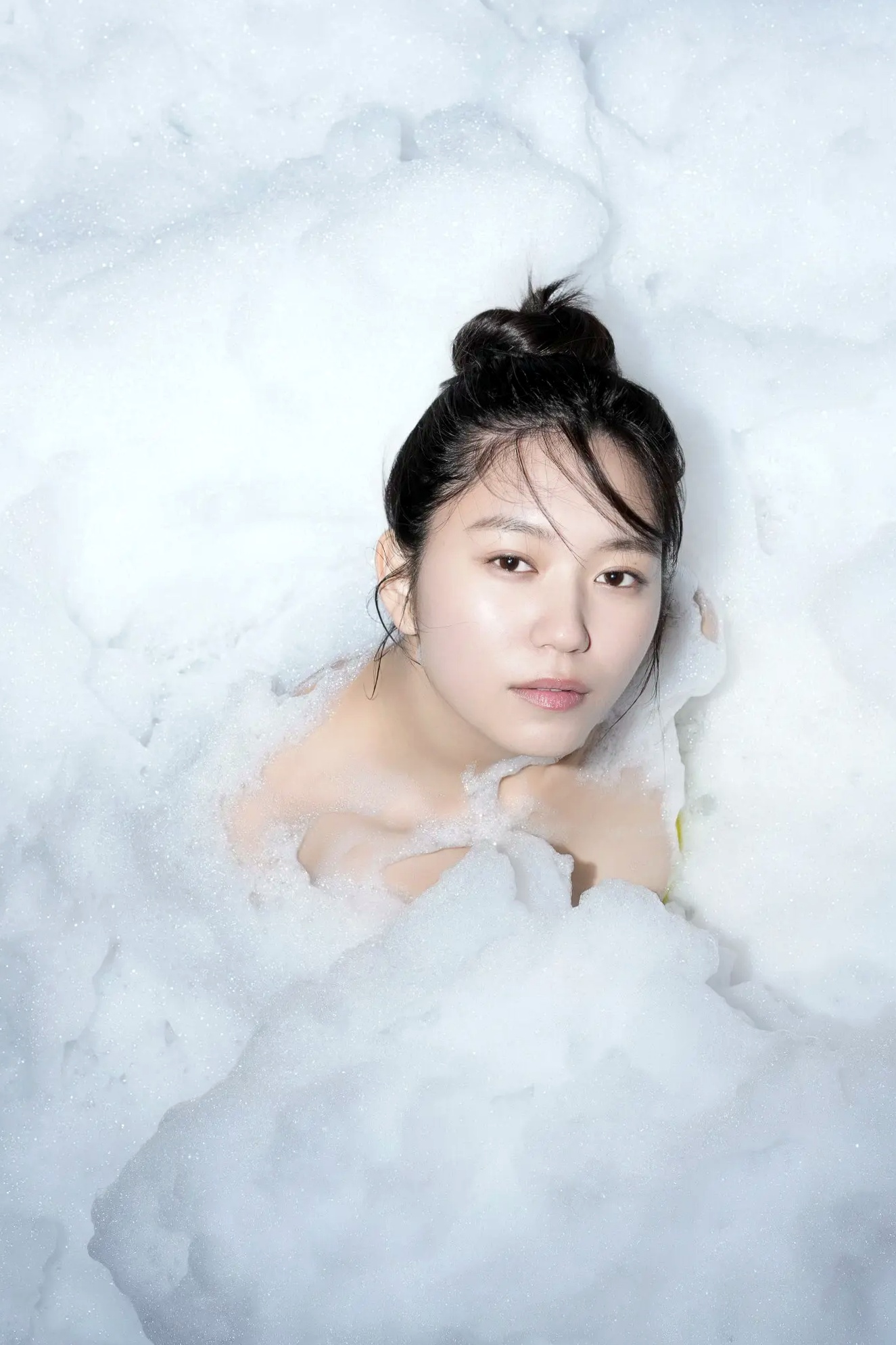 川道さら《オトナのツヤめき vol.1》日本美胸少女性感内衣与泡泡浴私房写真