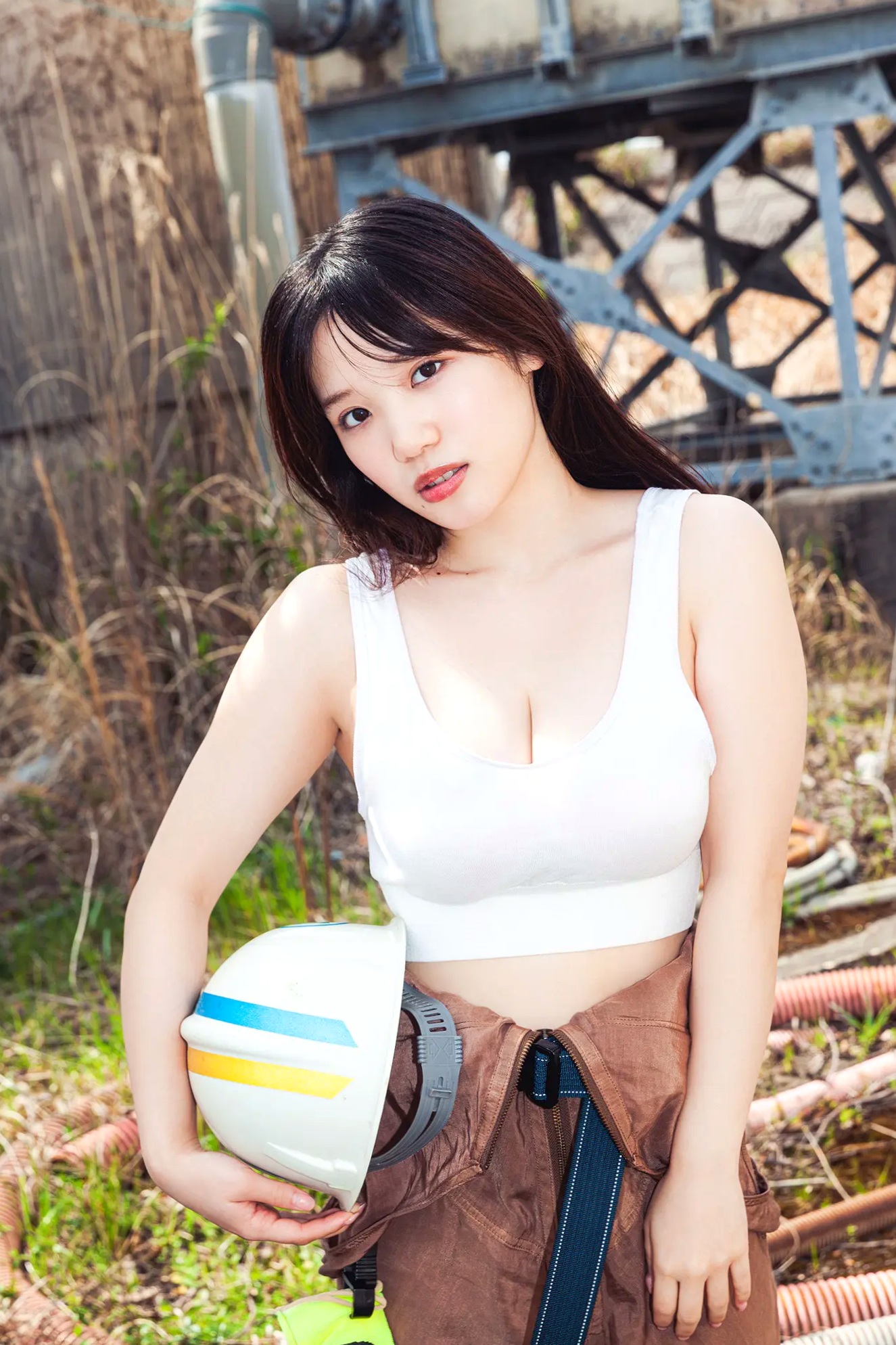 堀みなみ - 聖なるHカップ vol.3 日本童颜巨乳女神阳光户外比基尼写真