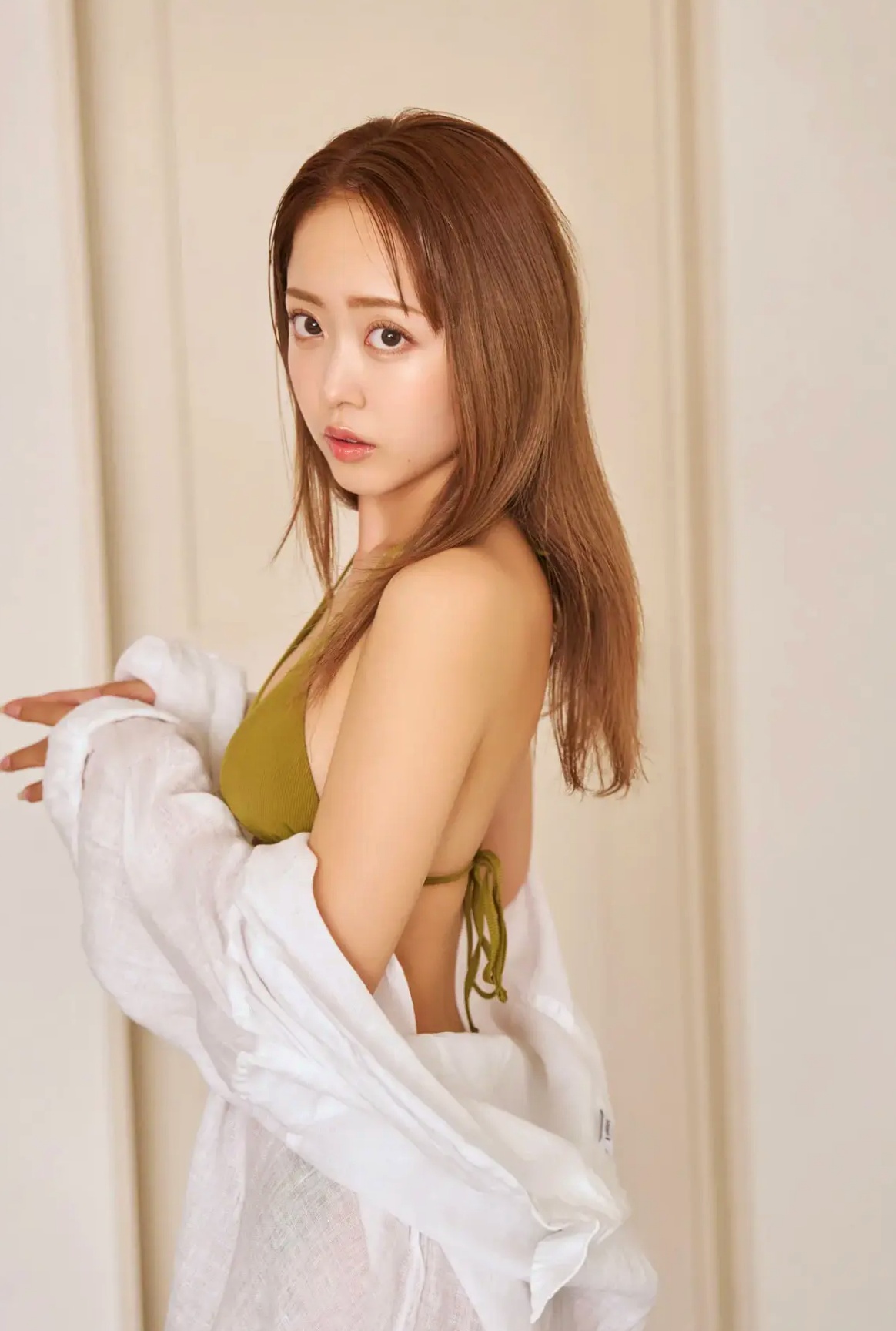 みりちゃむ - ミニマムダイナマイト vol.1 日本清纯模特室内比基尼私房性感写真