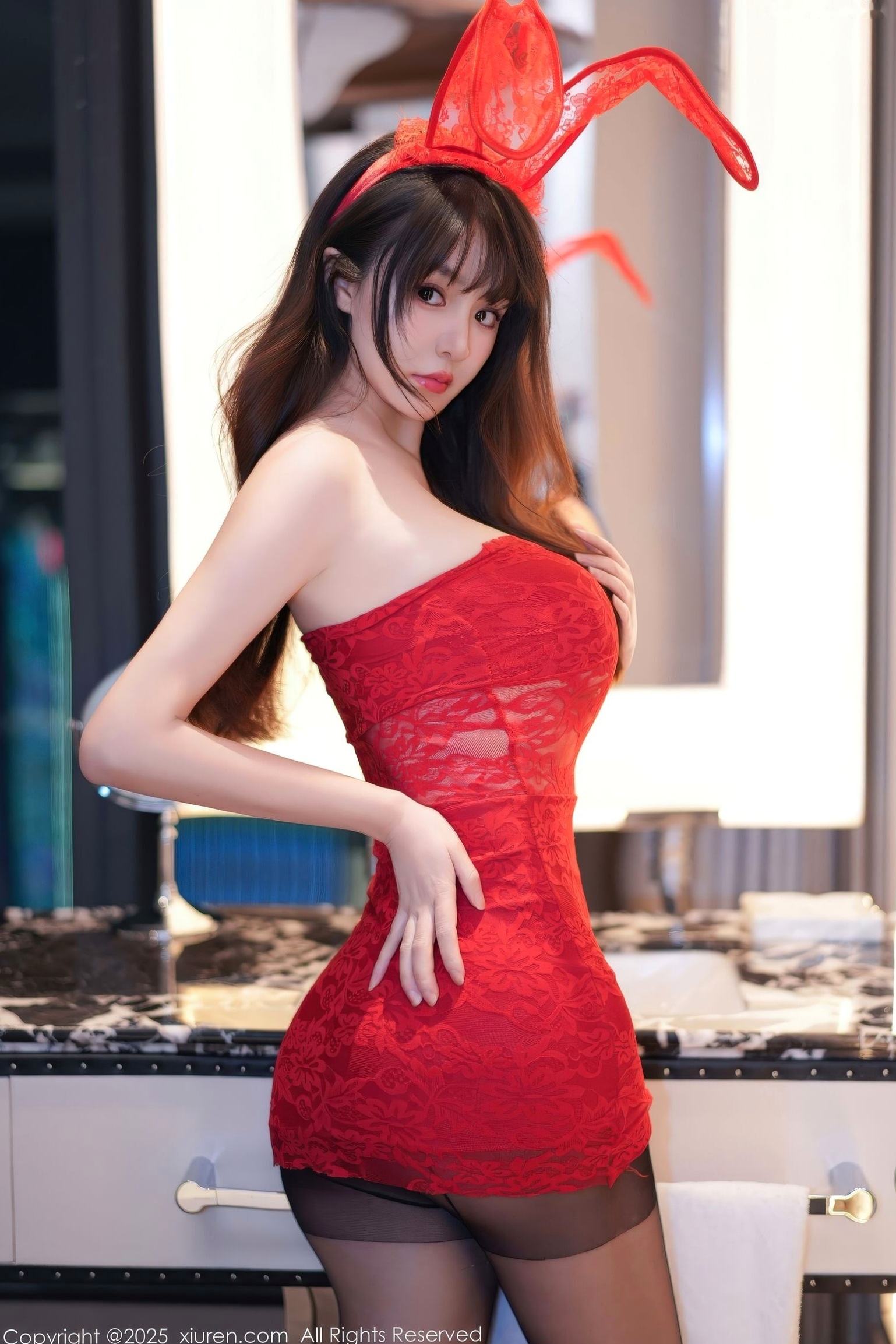 XiuRen秀人网 11092 沈南汐RuRu 红色兔女郎连衣短裙 极致黑丝美腿诱惑写真