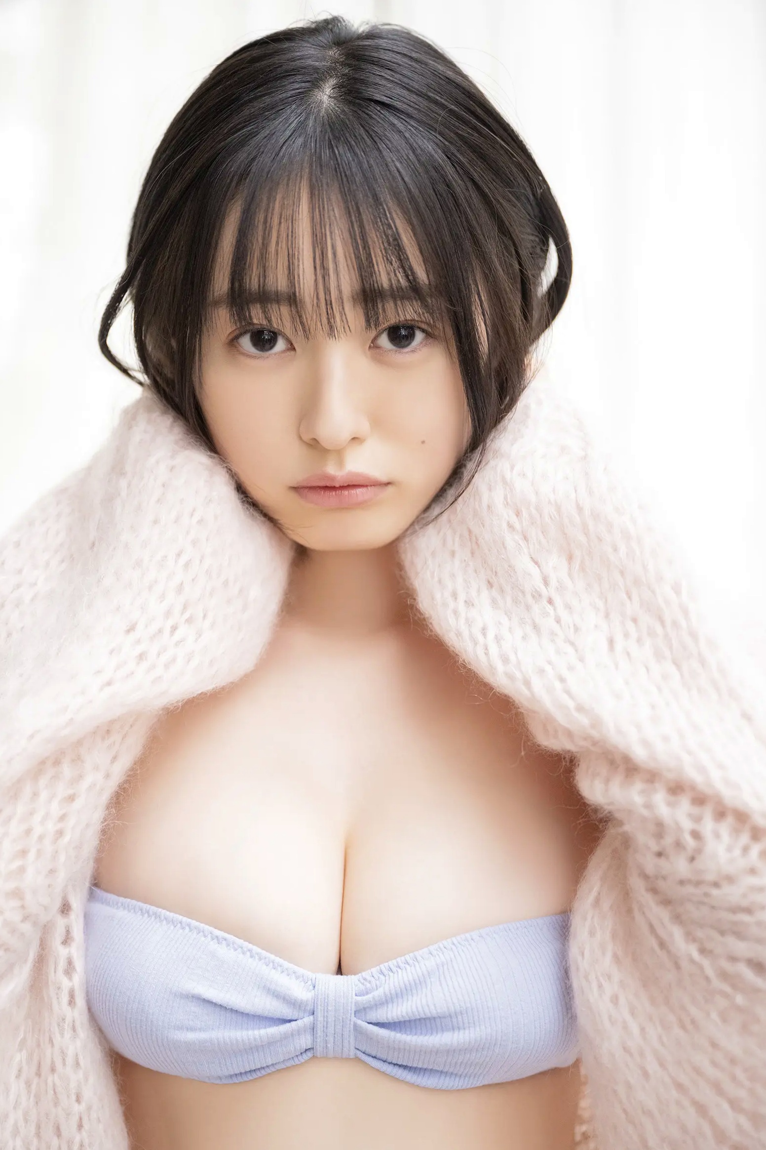 白濱美兎 - Pure White 清纯童颜巨乳美少女柔美私房内衣写真