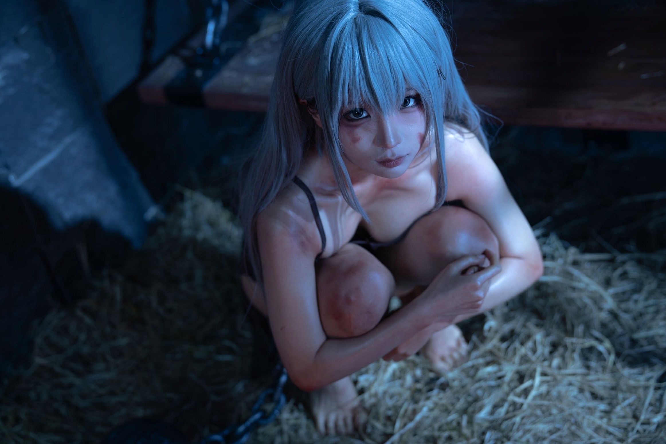 《蠢沫沫-奴隶少女希尔薇》地牢铁链战损风角色扮演性感大尺度写真