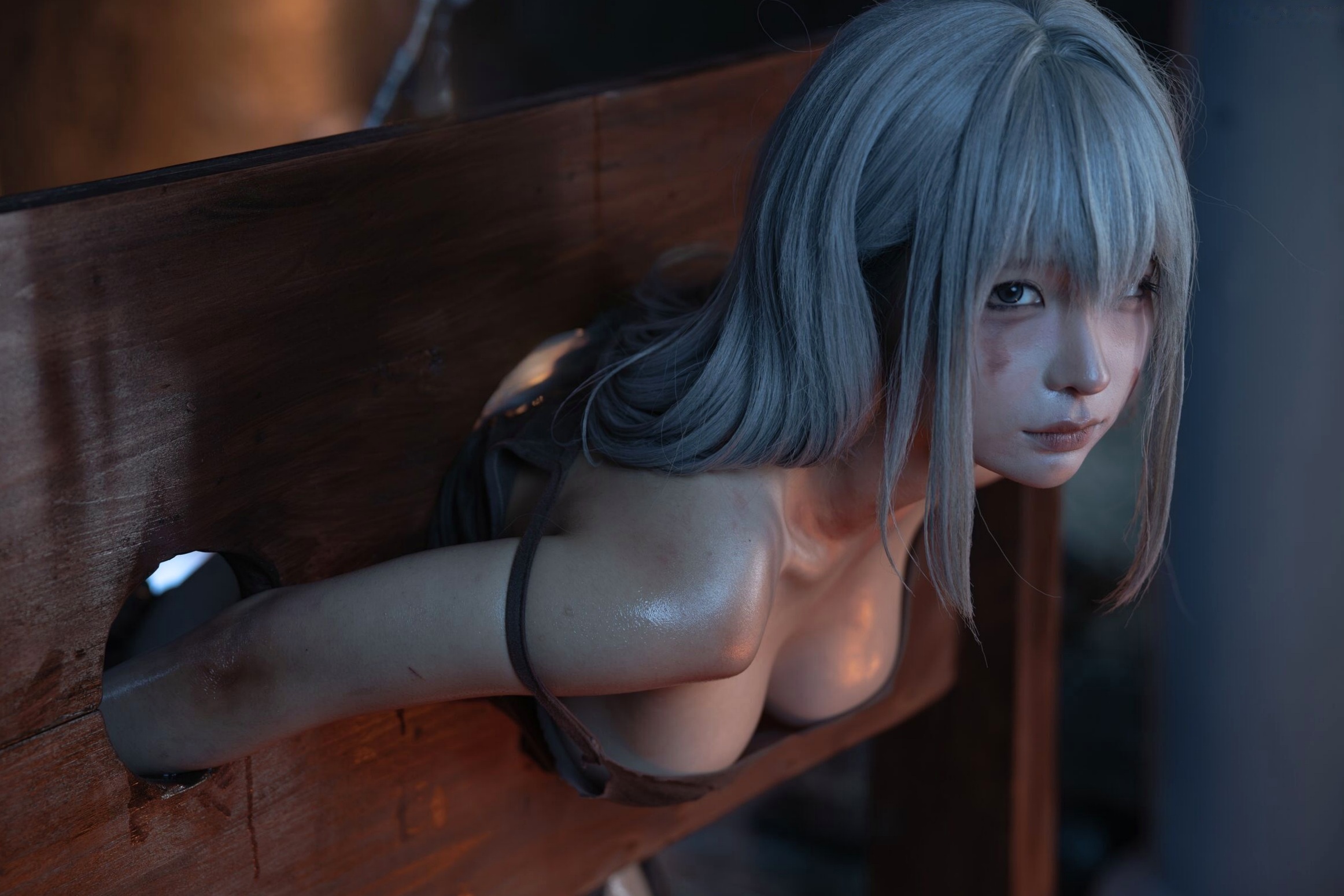 《蠢沫沫-奴隶少女希尔薇》地牢铁链战损风角色扮演性感大尺度写真