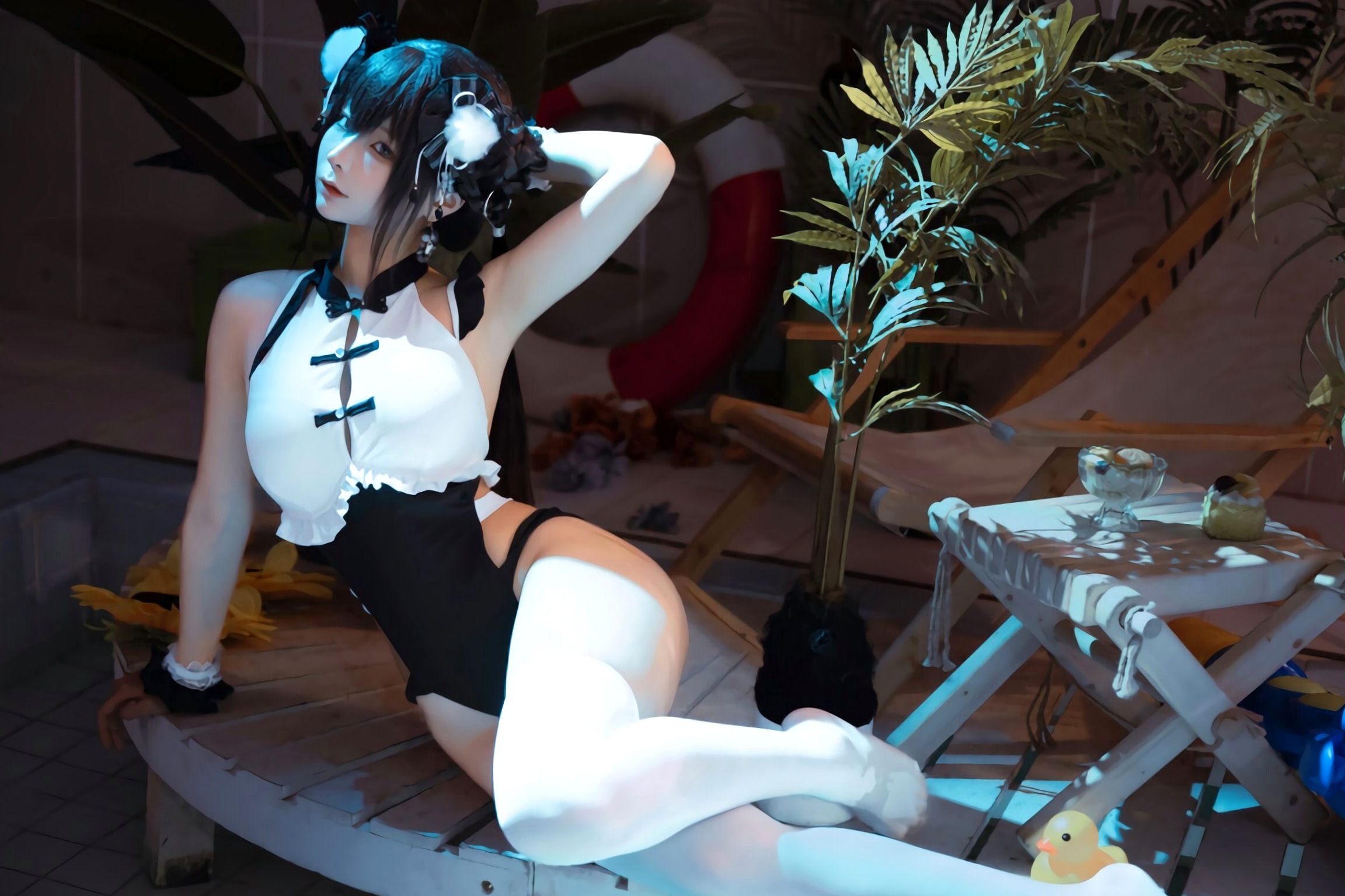 蠢沫沫-熊猫娘 独家二次元高叉旗袍美腿性感私房写真