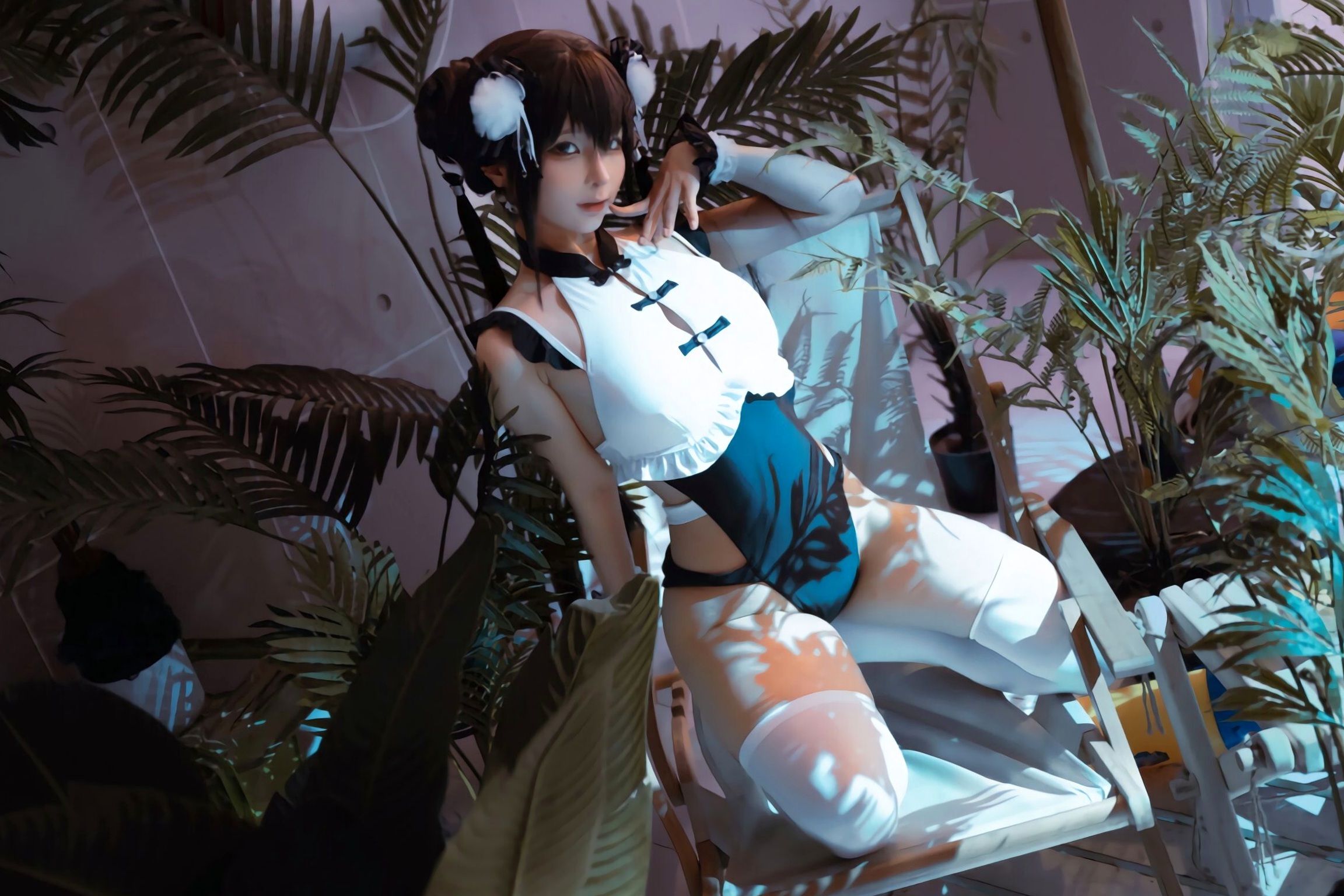 蠢沫沫-熊猫娘 独家二次元高叉旗袍美腿性感私房写真